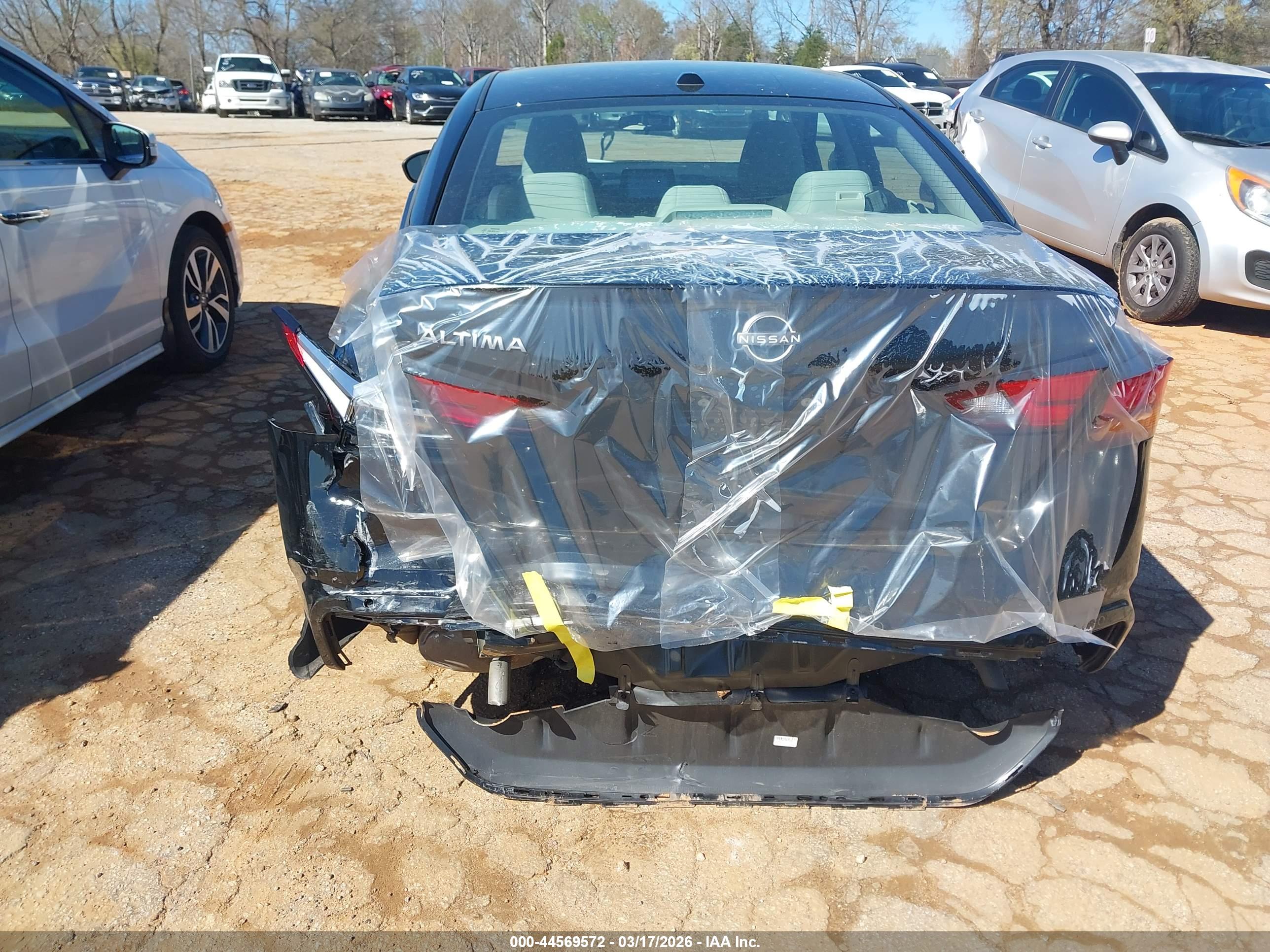 NISSAN ALTIMA image 6