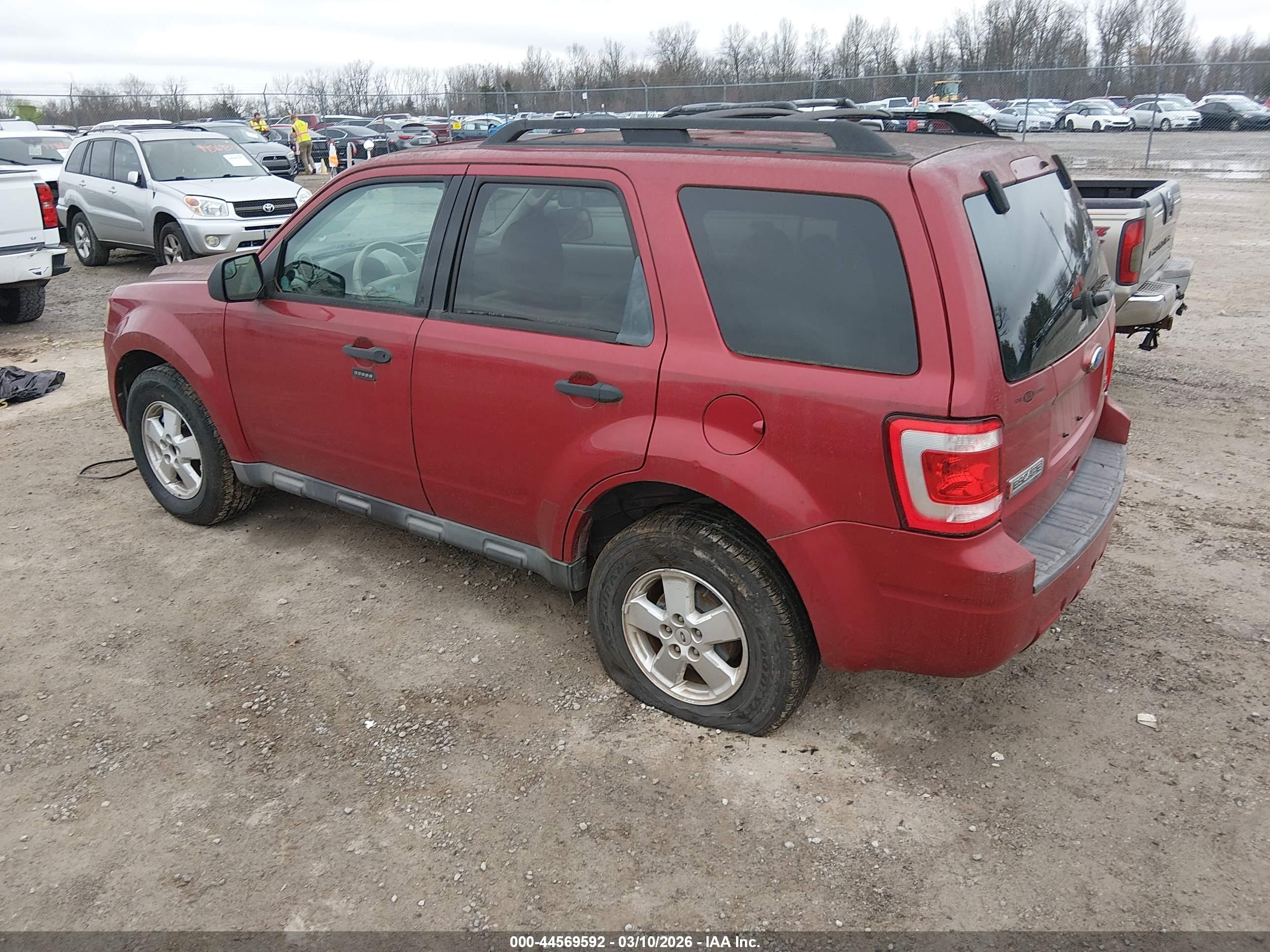 FORD ESCAPE image 3