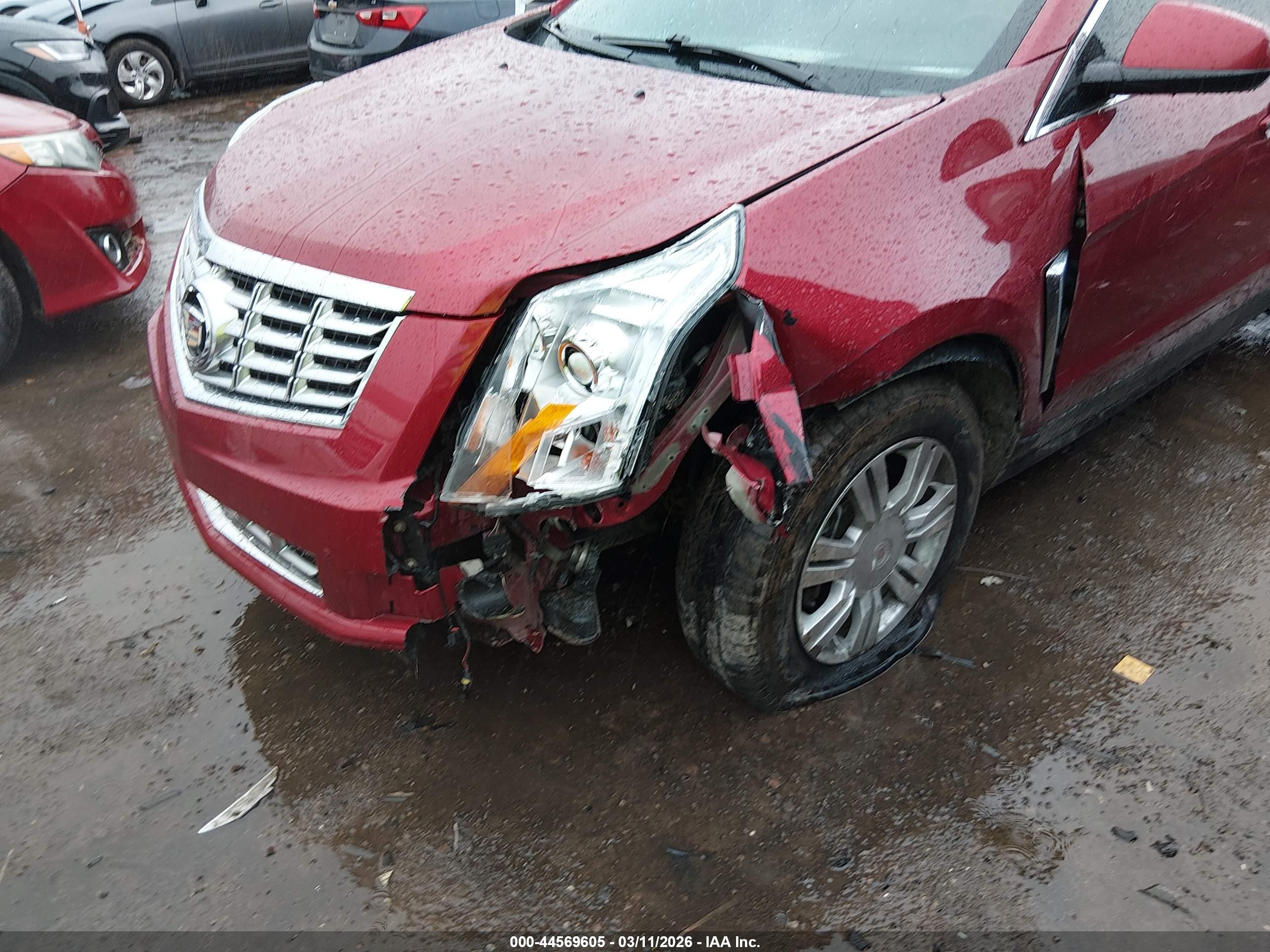 CADILLAC SRX image 6