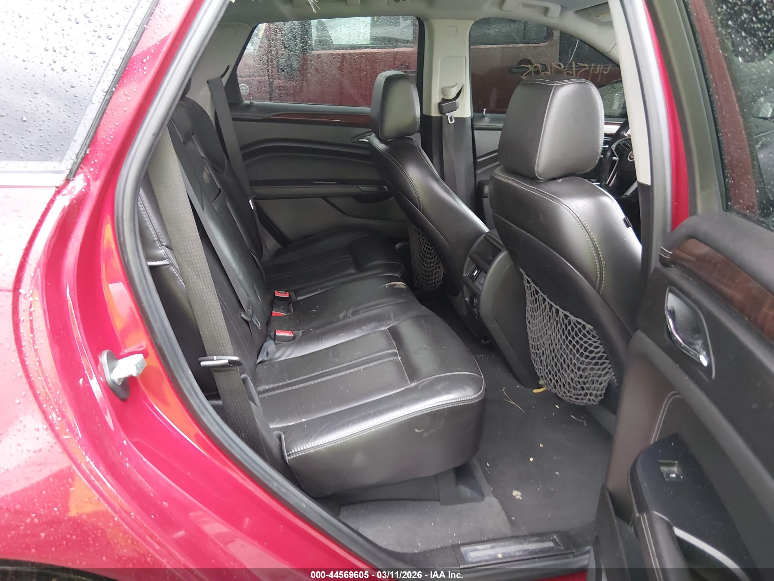 CADILLAC SRX image 8