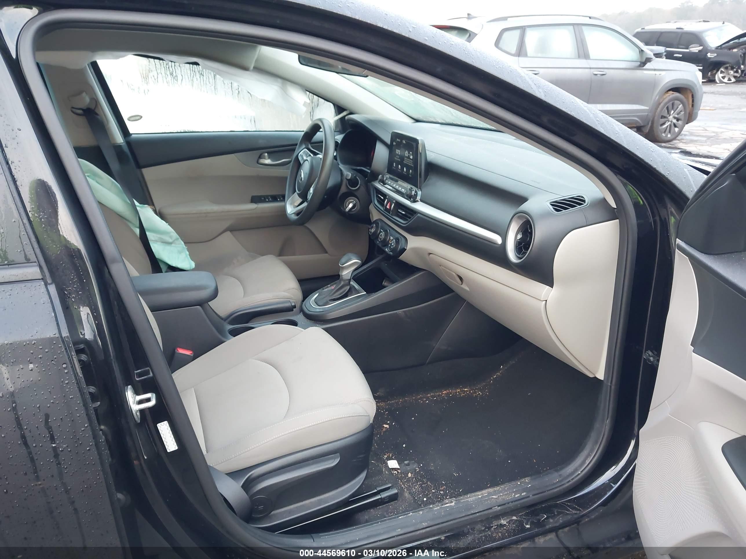 KIA FORTE image 5
