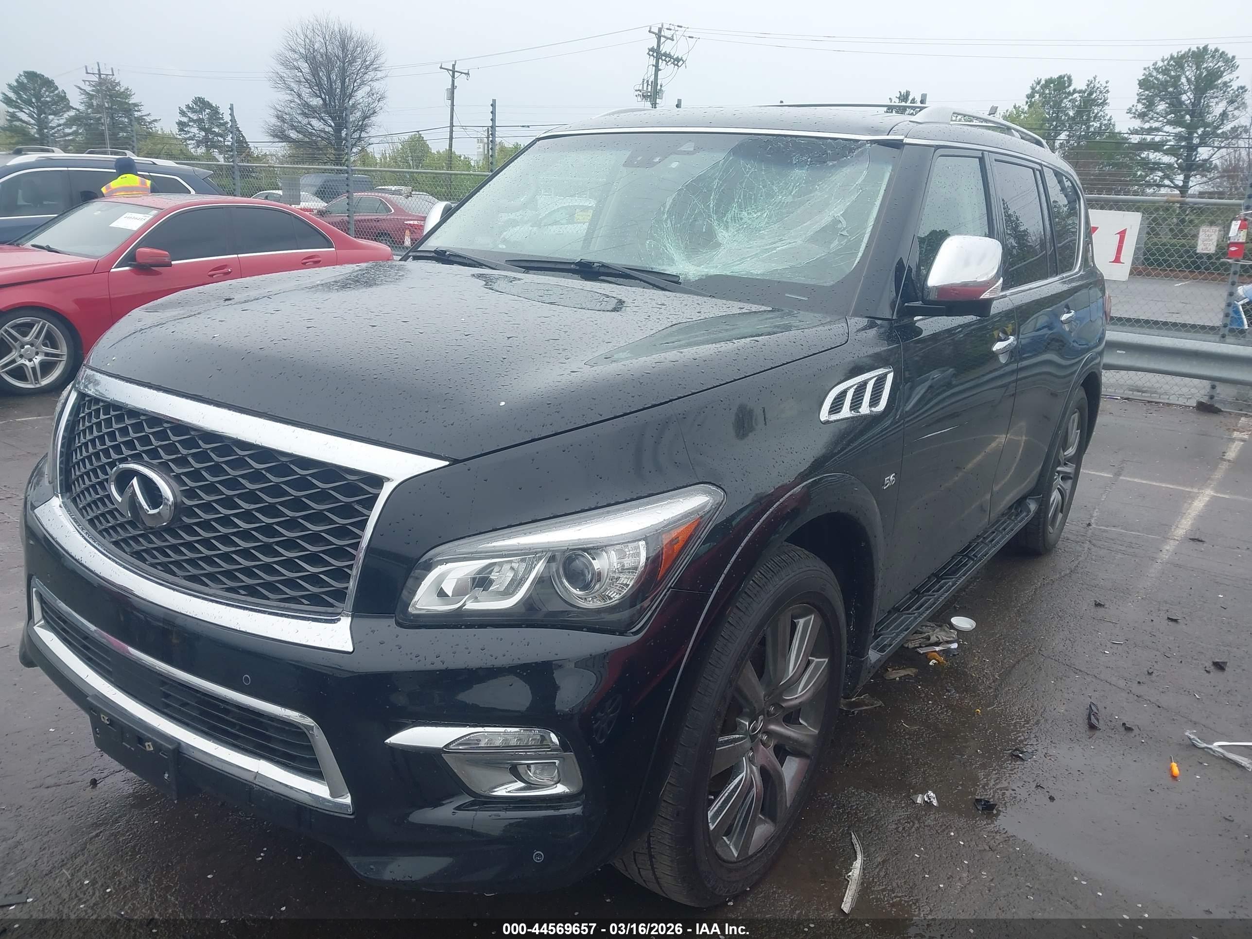 INFINITI QX80 image 2