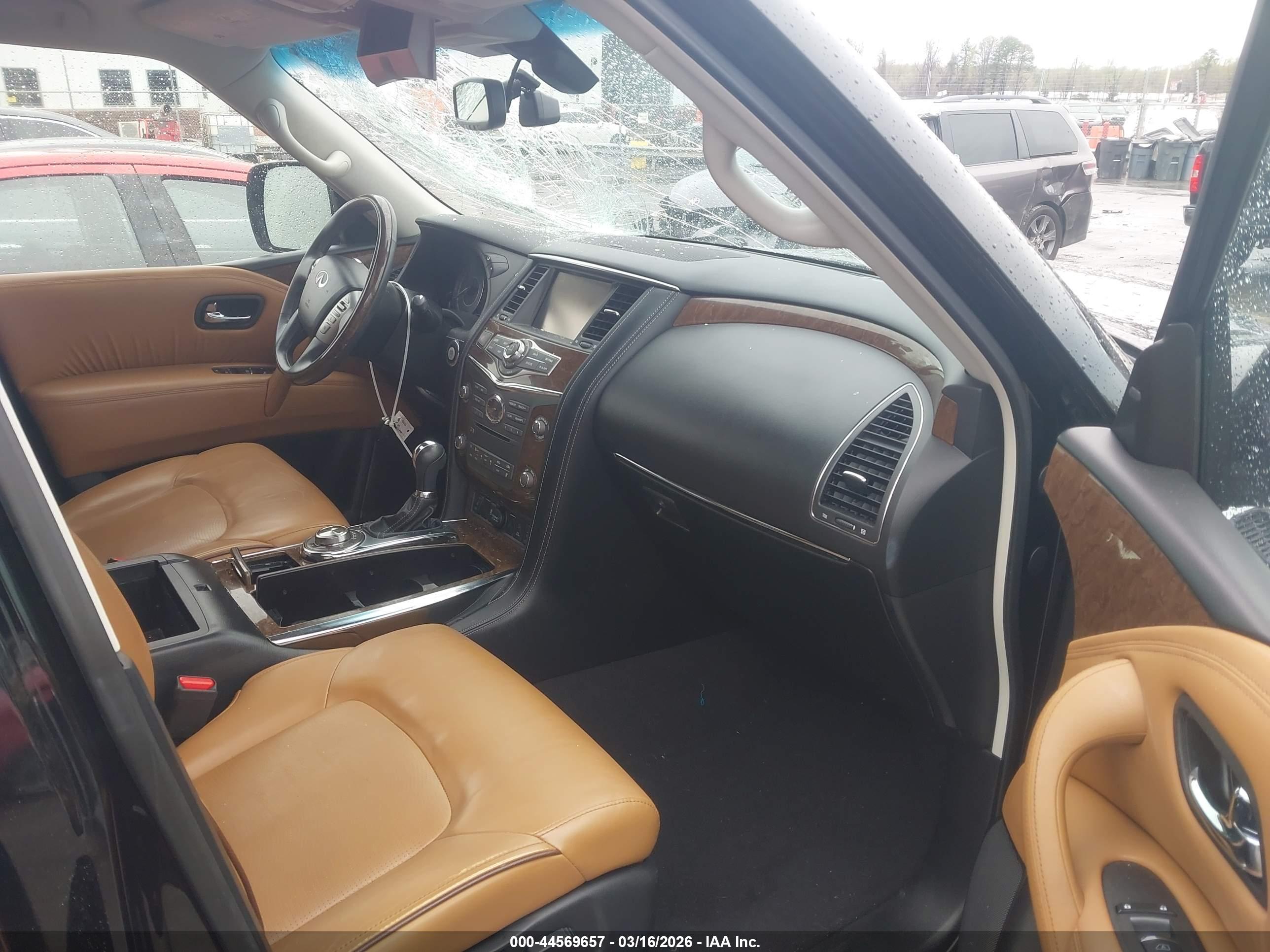 INFINITI QX80 image 5