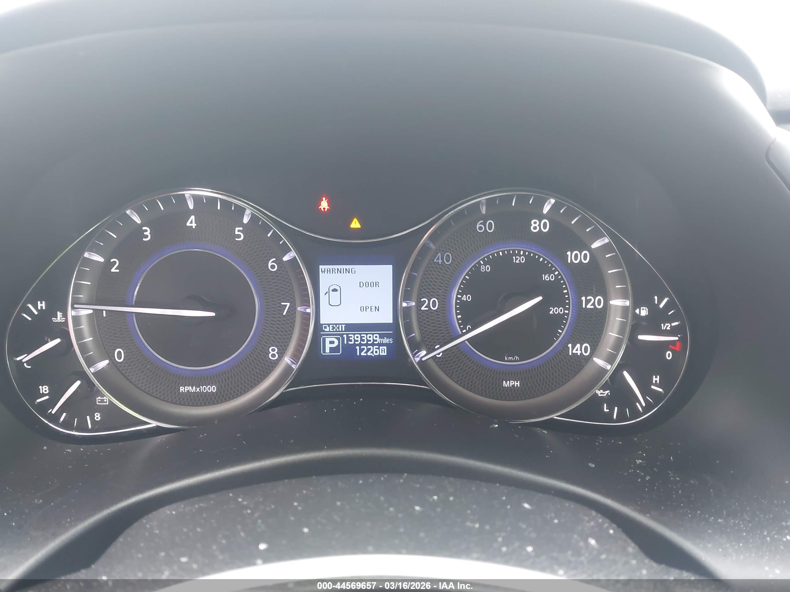 INFINITI QX80 image 7