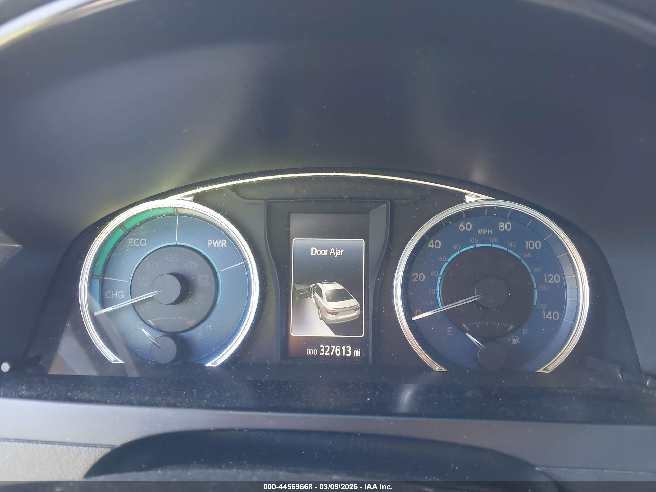 TOYOTA CAMRY image 7