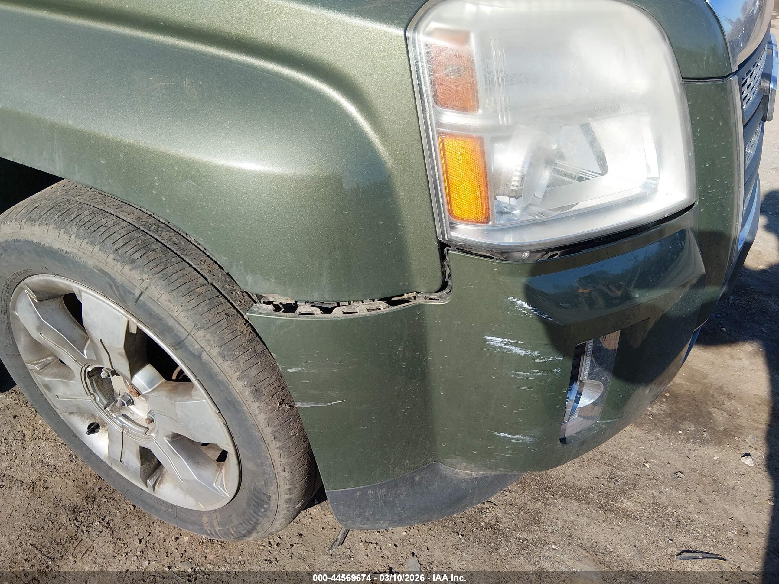 GMC TERRAIN image 6