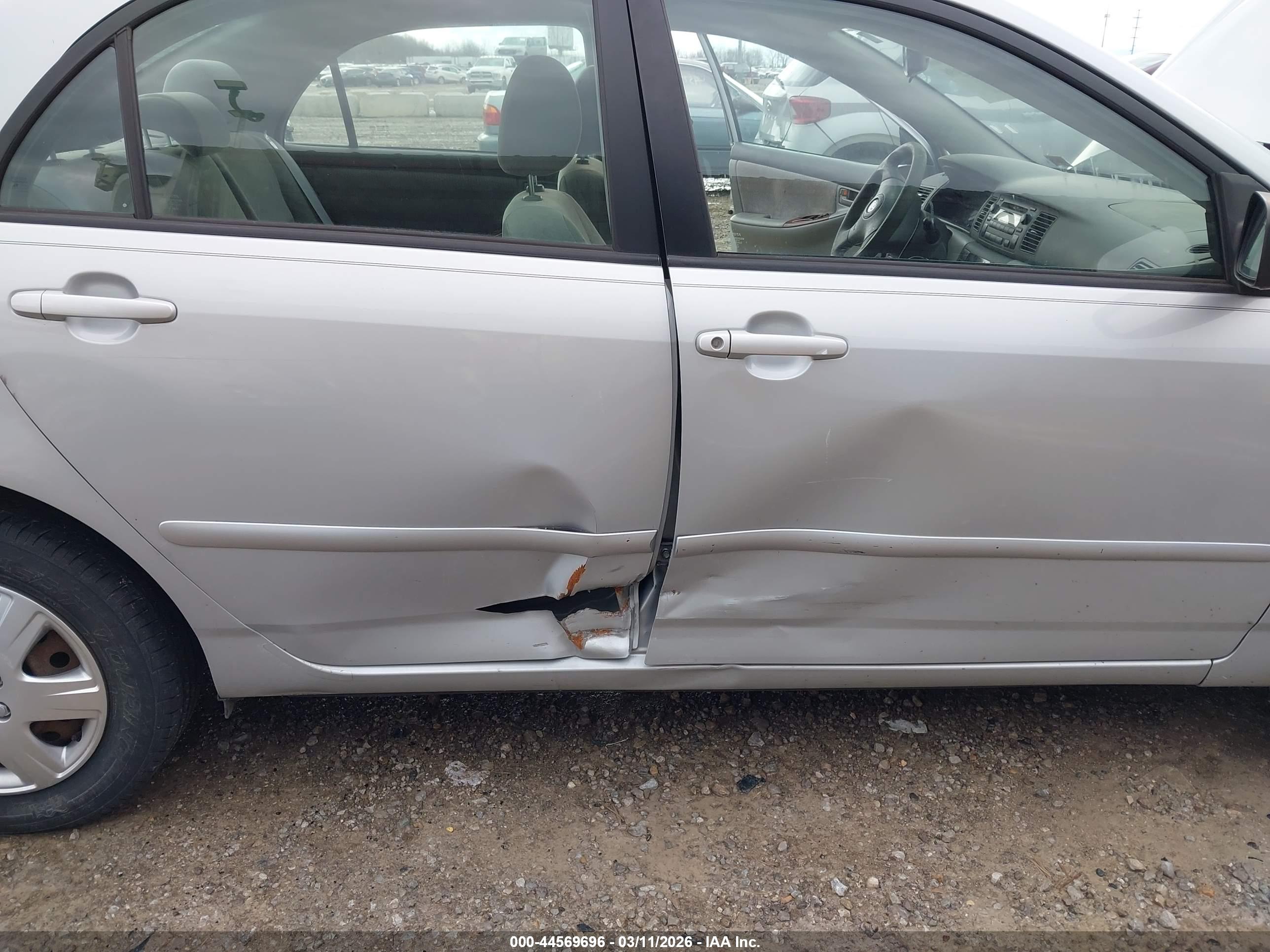 TOYOTA COROLLA image 6