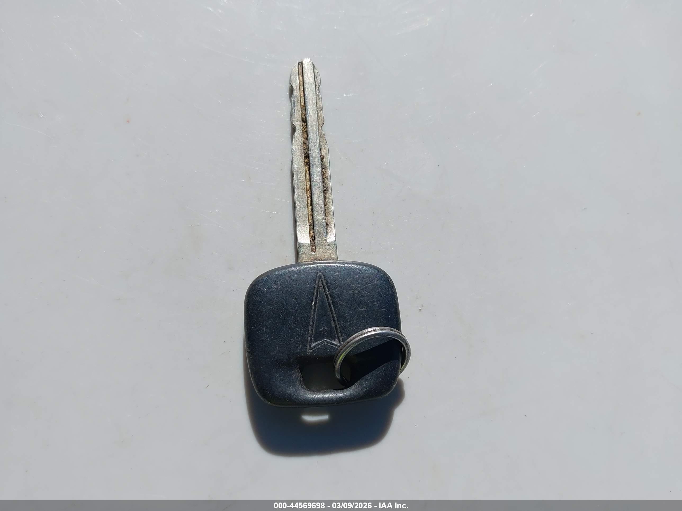 PONTIAC VIBE image 11
