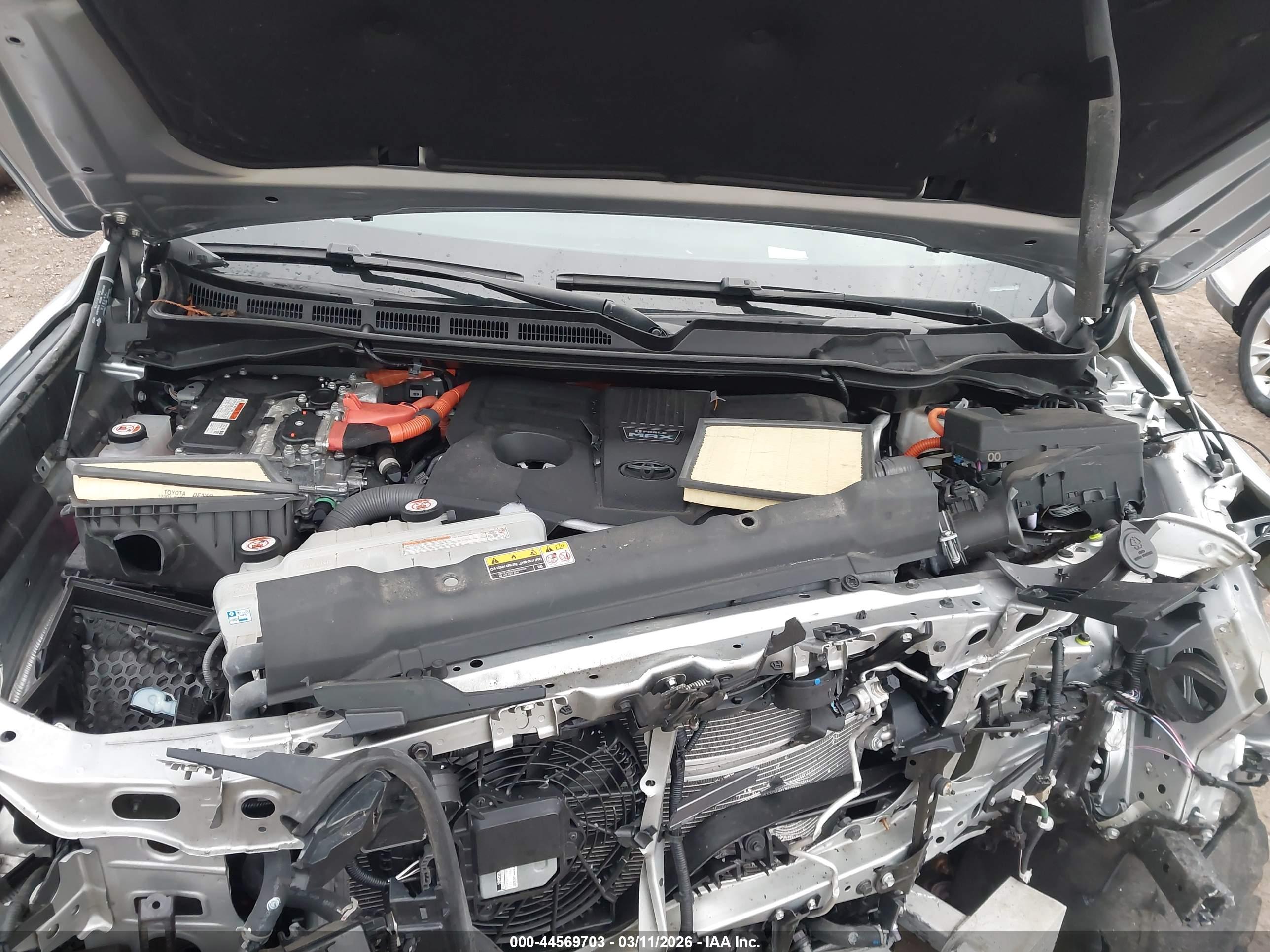 TOYOTA TUNDRA image 10