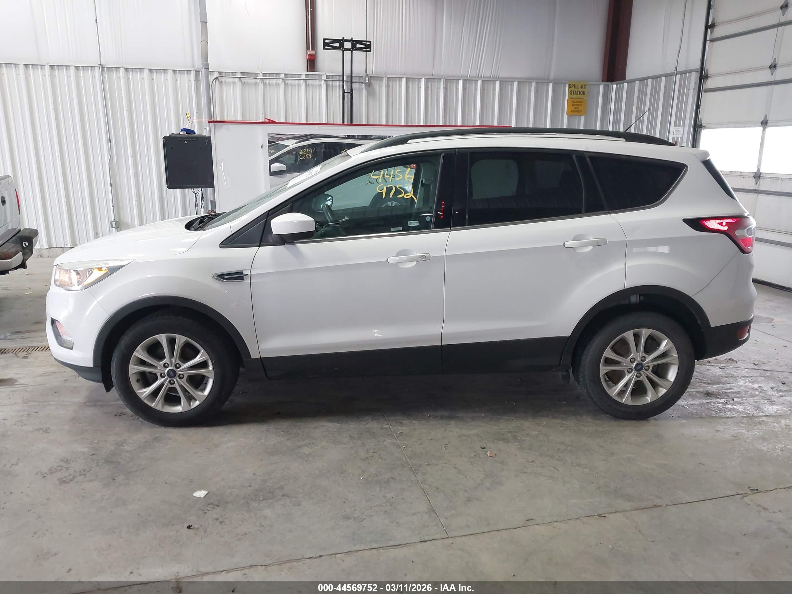 FORD ESCAPE image 6