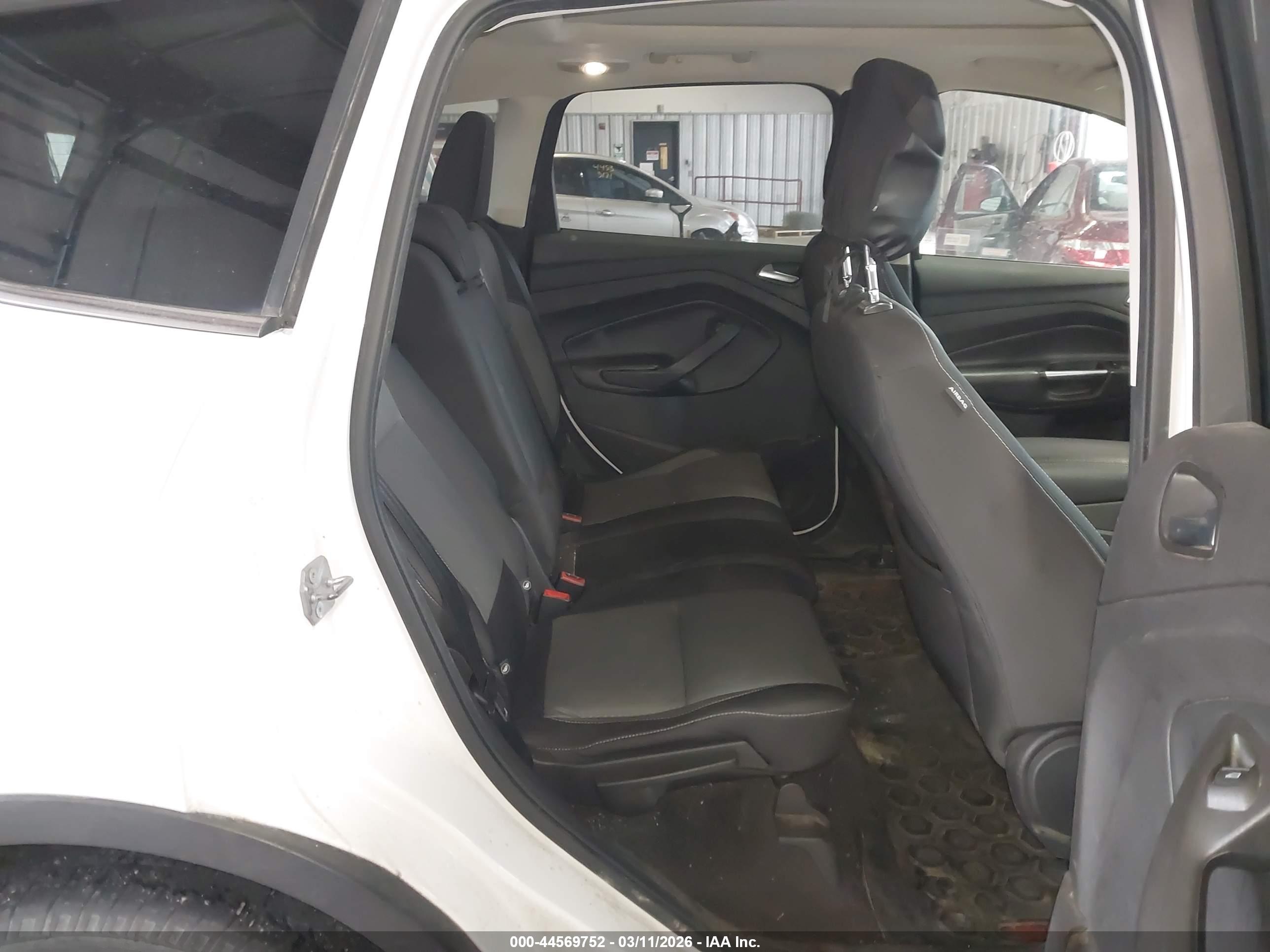 FORD ESCAPE image 8