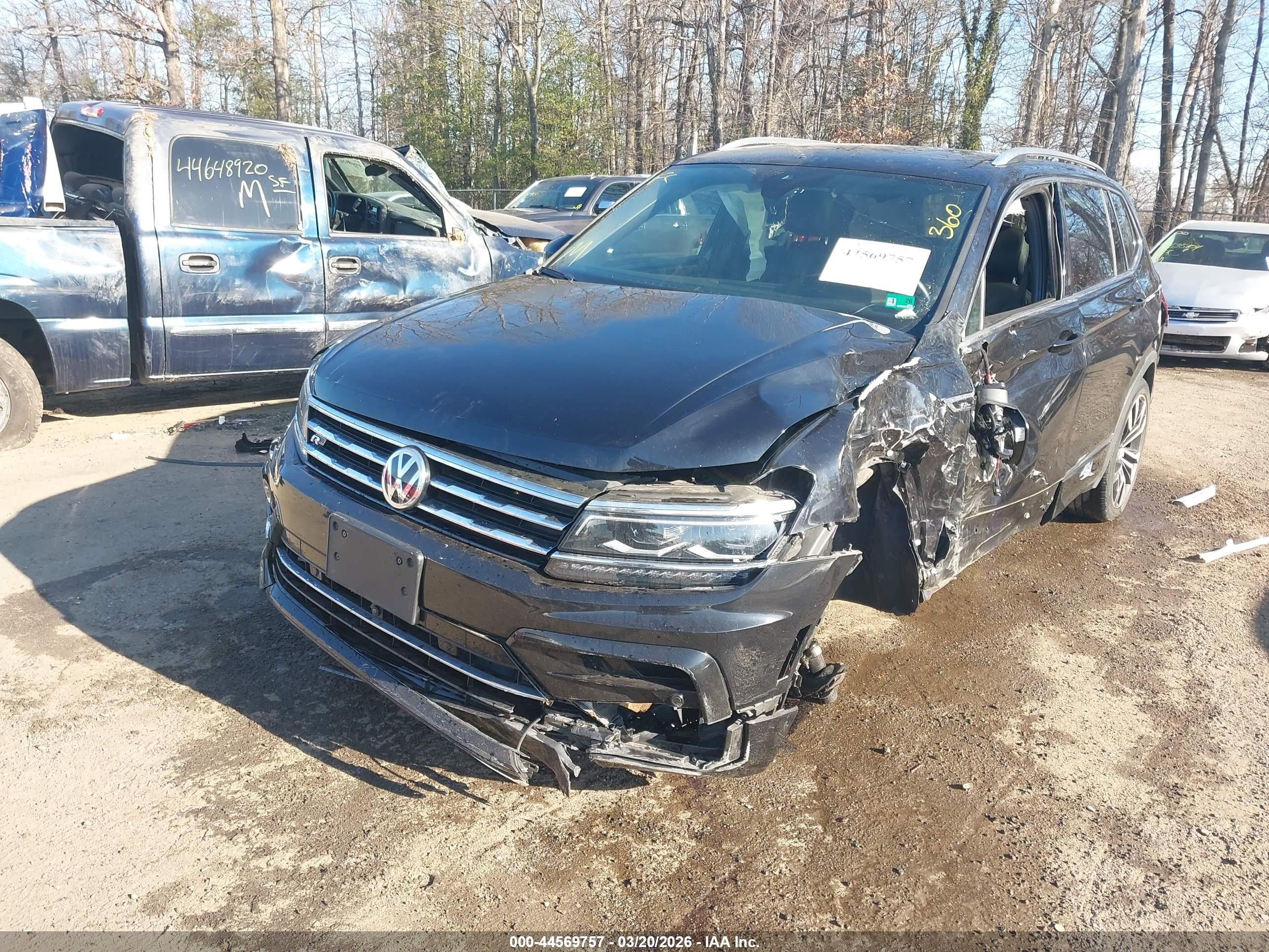 VOLKSWAGEN TIGUAN image 2