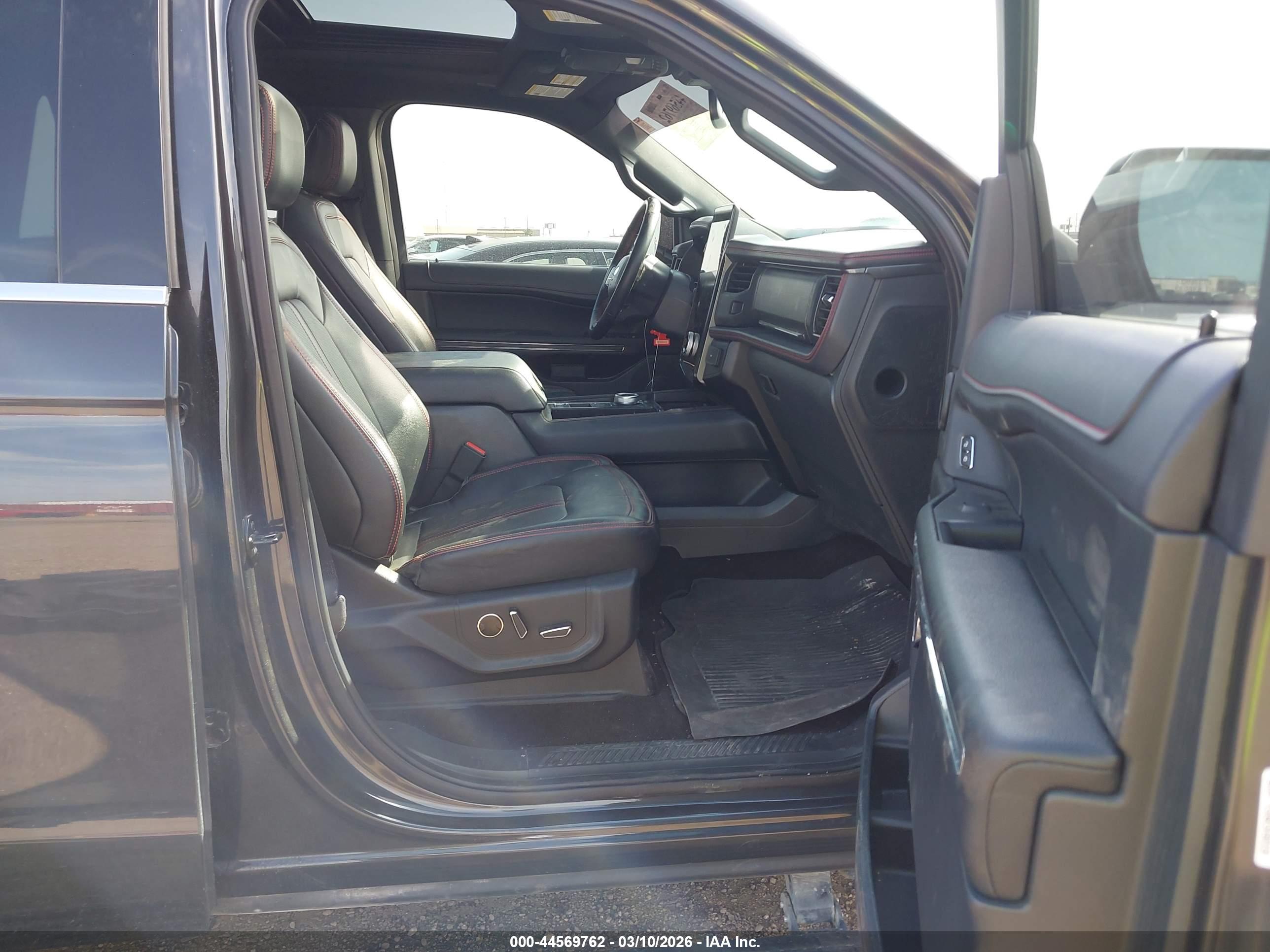 FORD EXPEDITION image 5