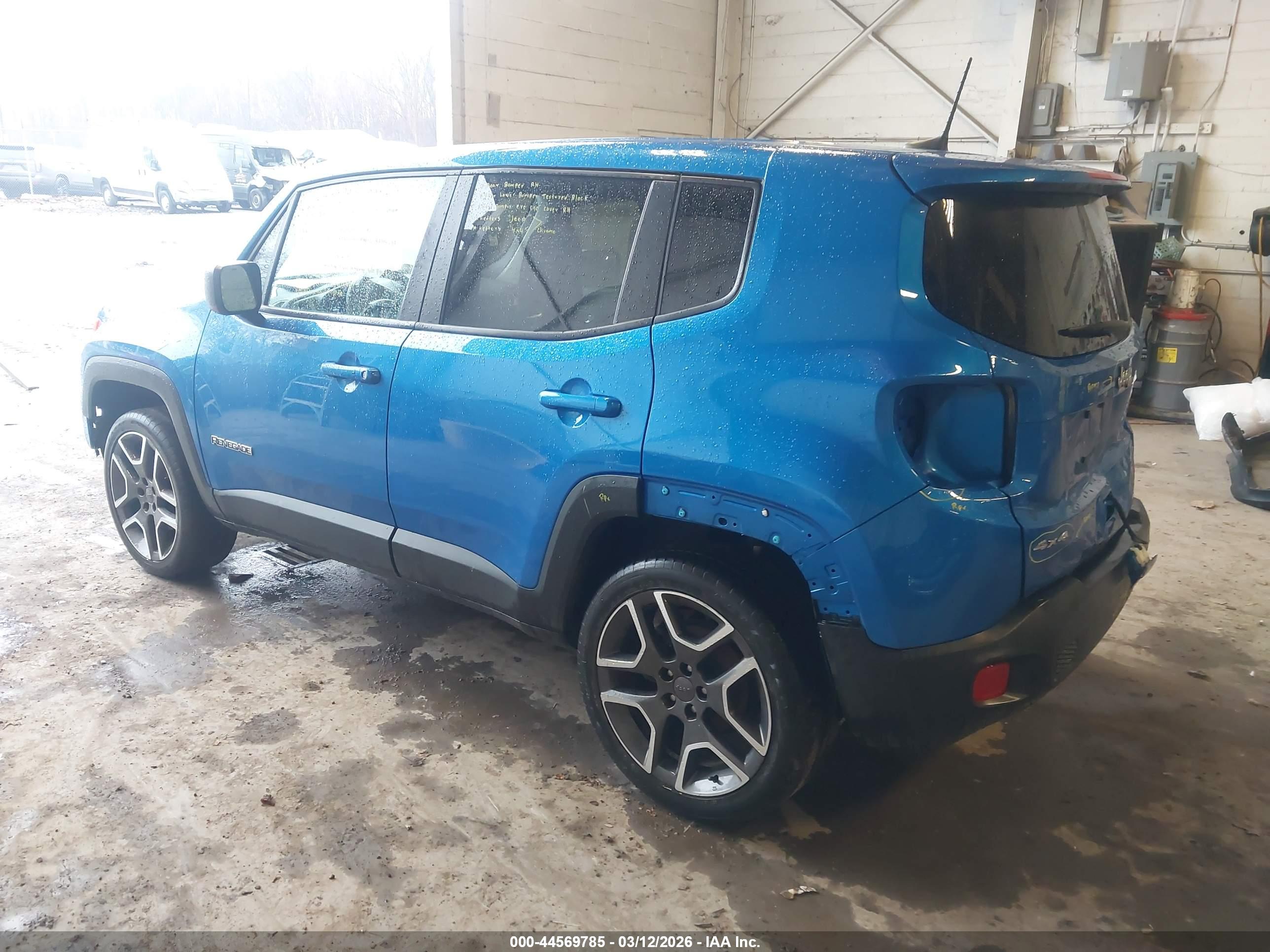 JEEP RENEGADE image 3