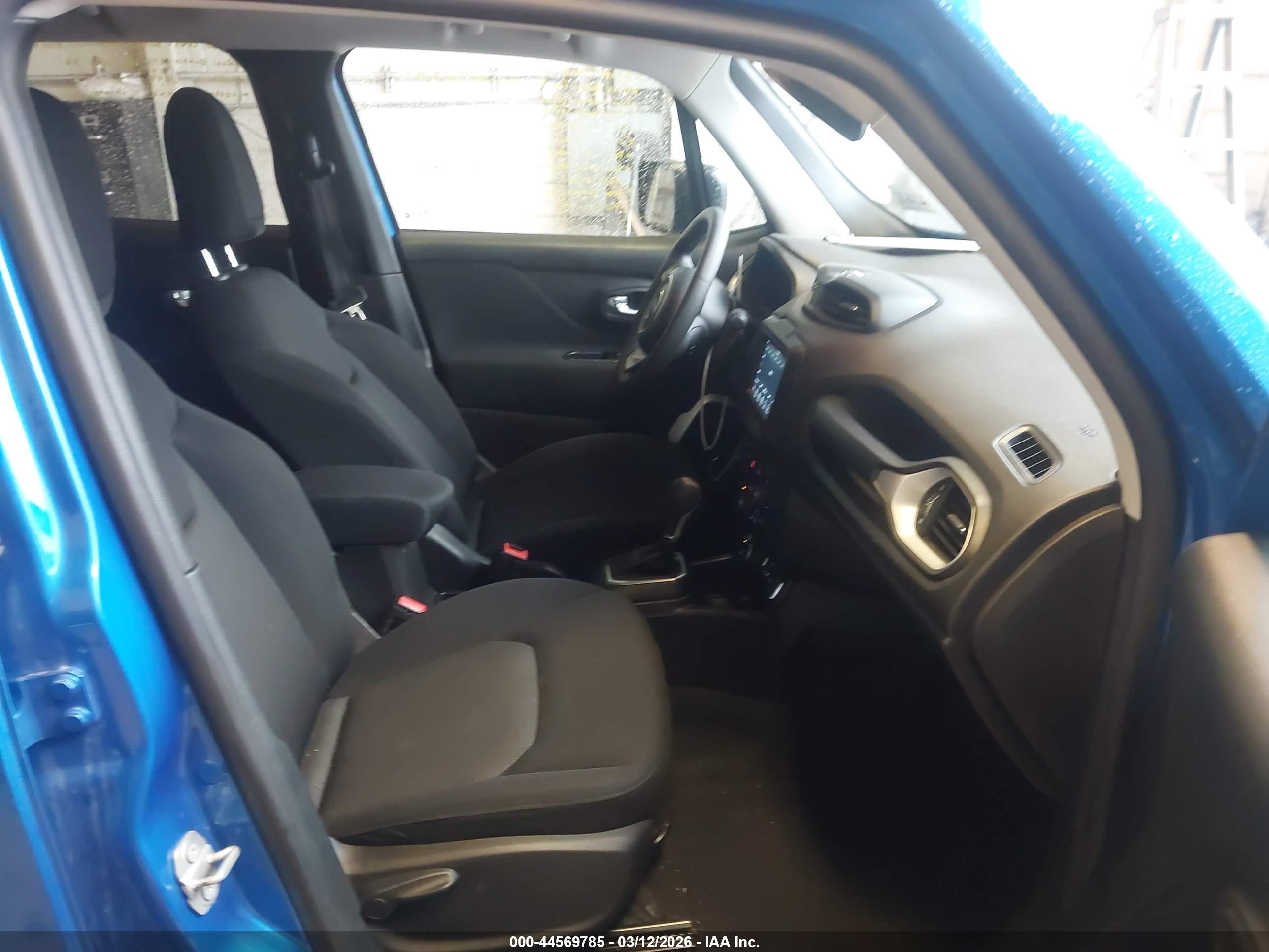 JEEP RENEGADE image 5