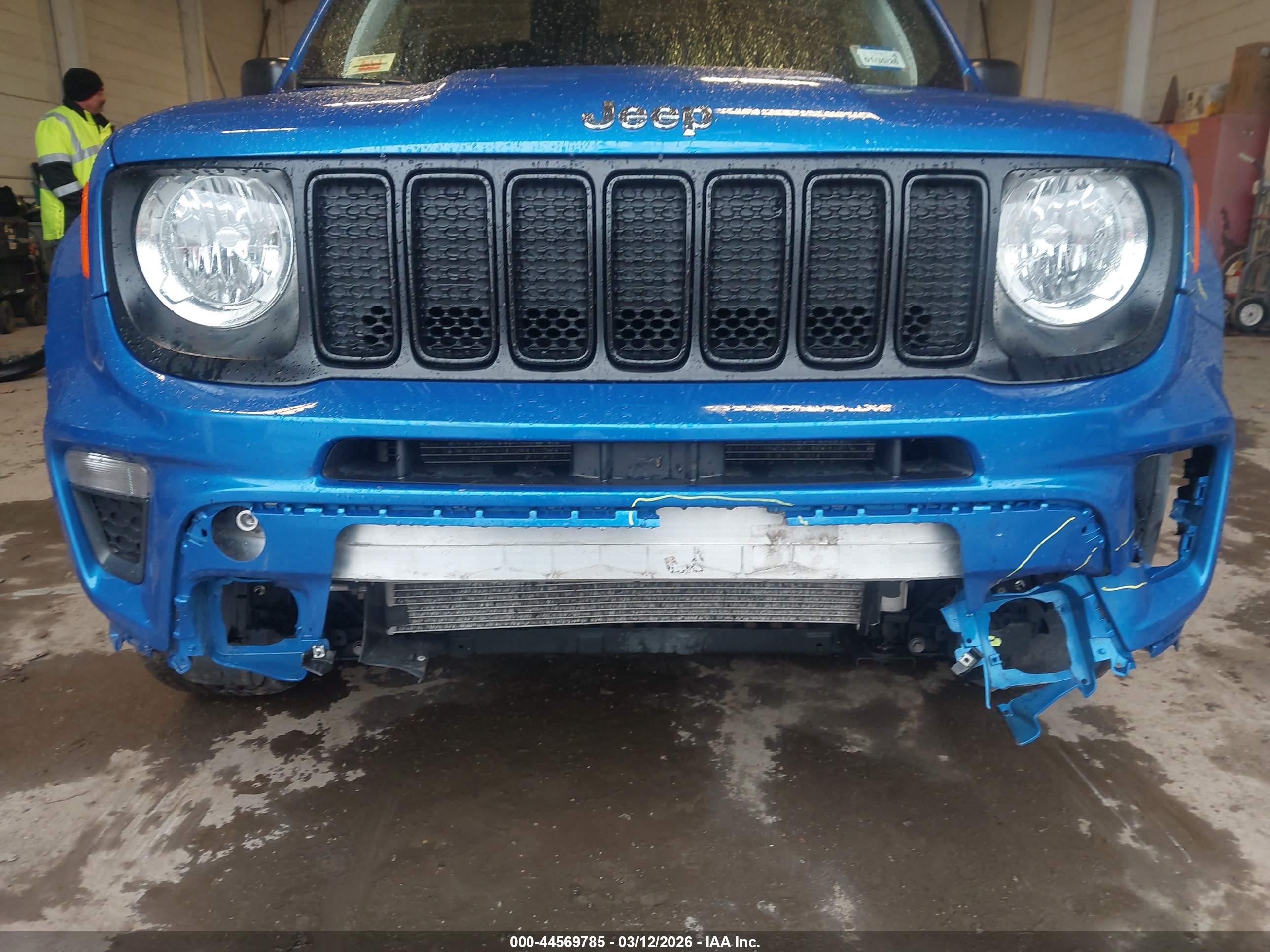 JEEP RENEGADE image 6