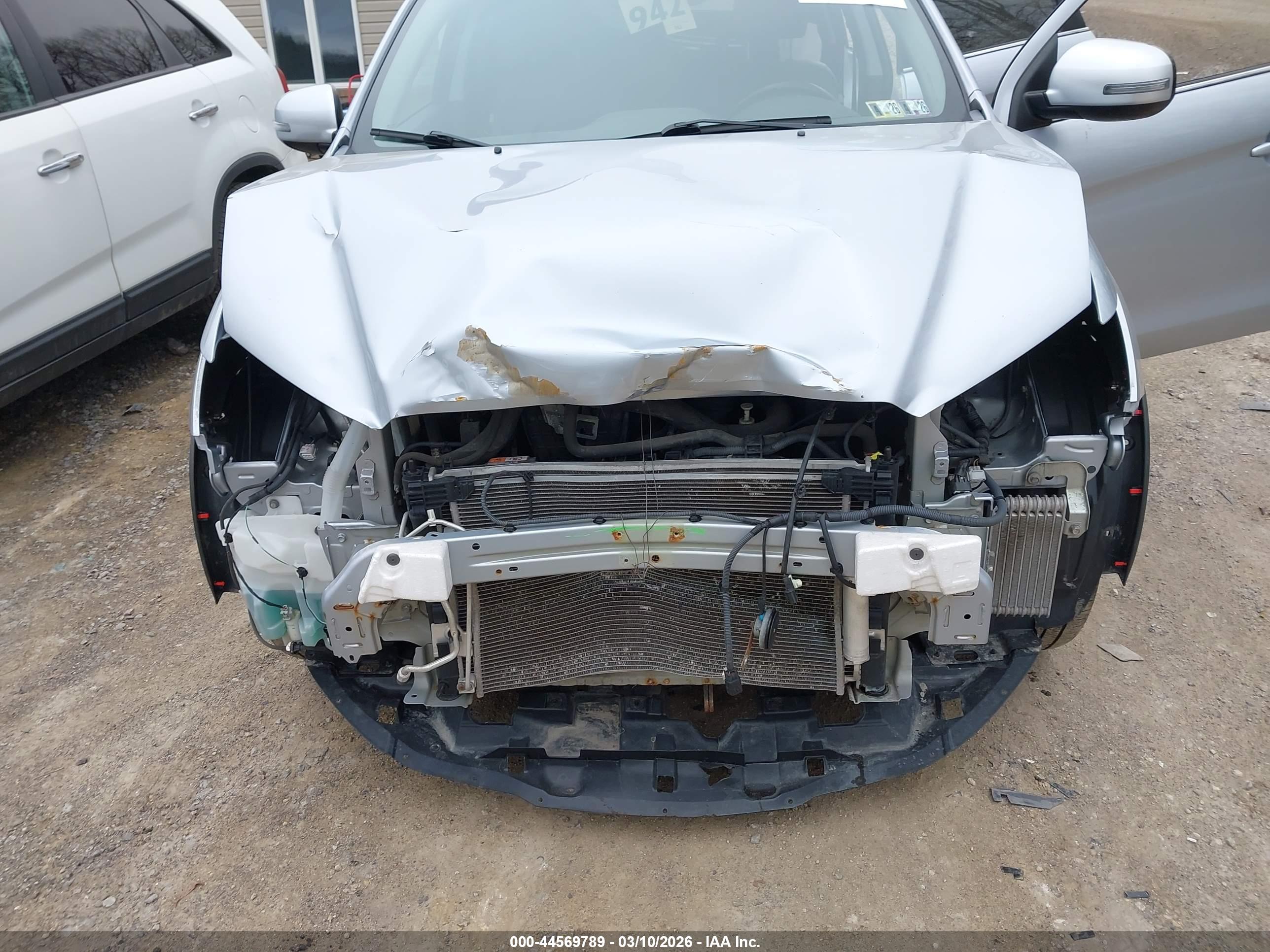MITSUBISHI OUTLANDER image 6