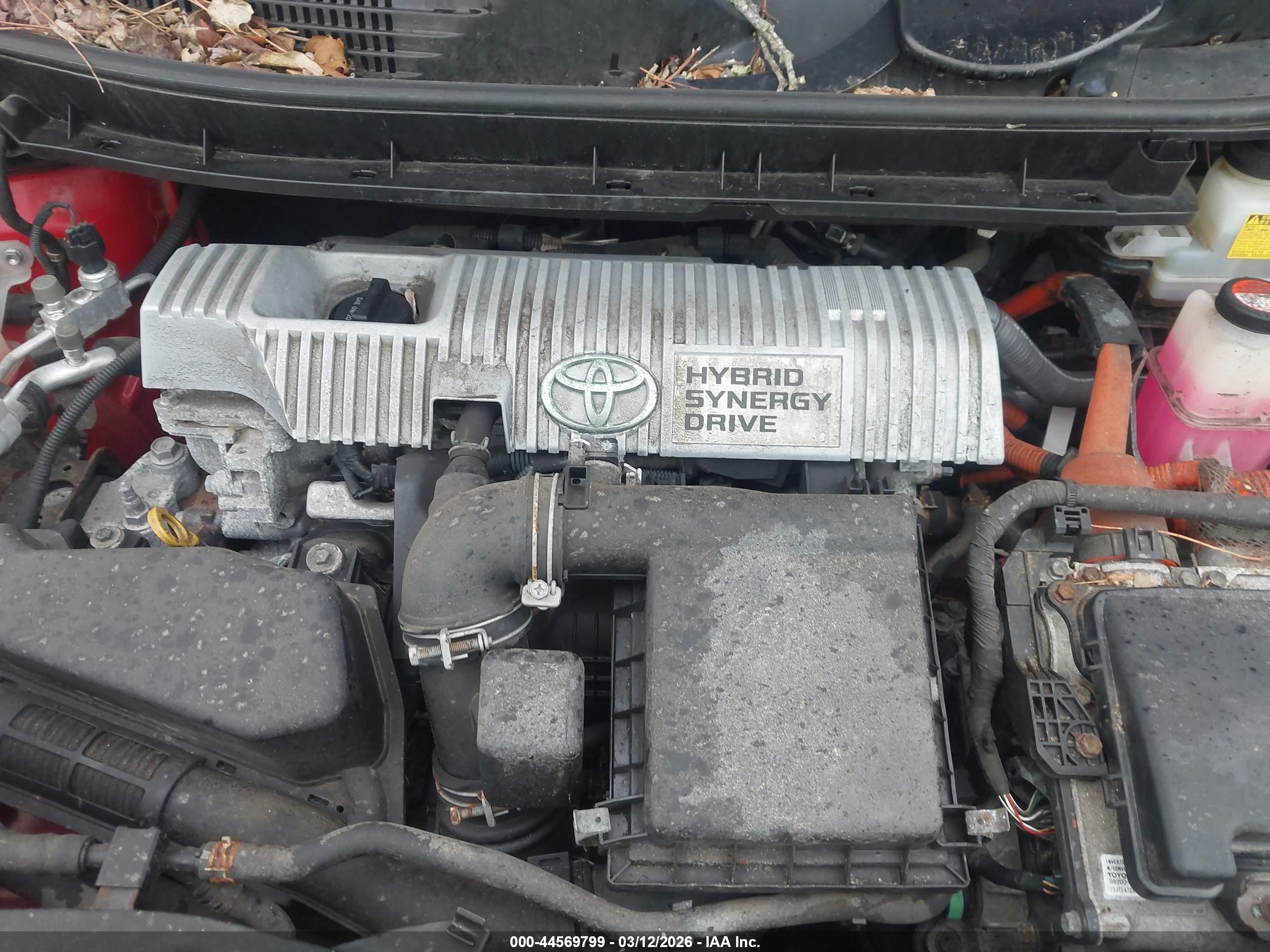 TOYOTA PRIUS image 10