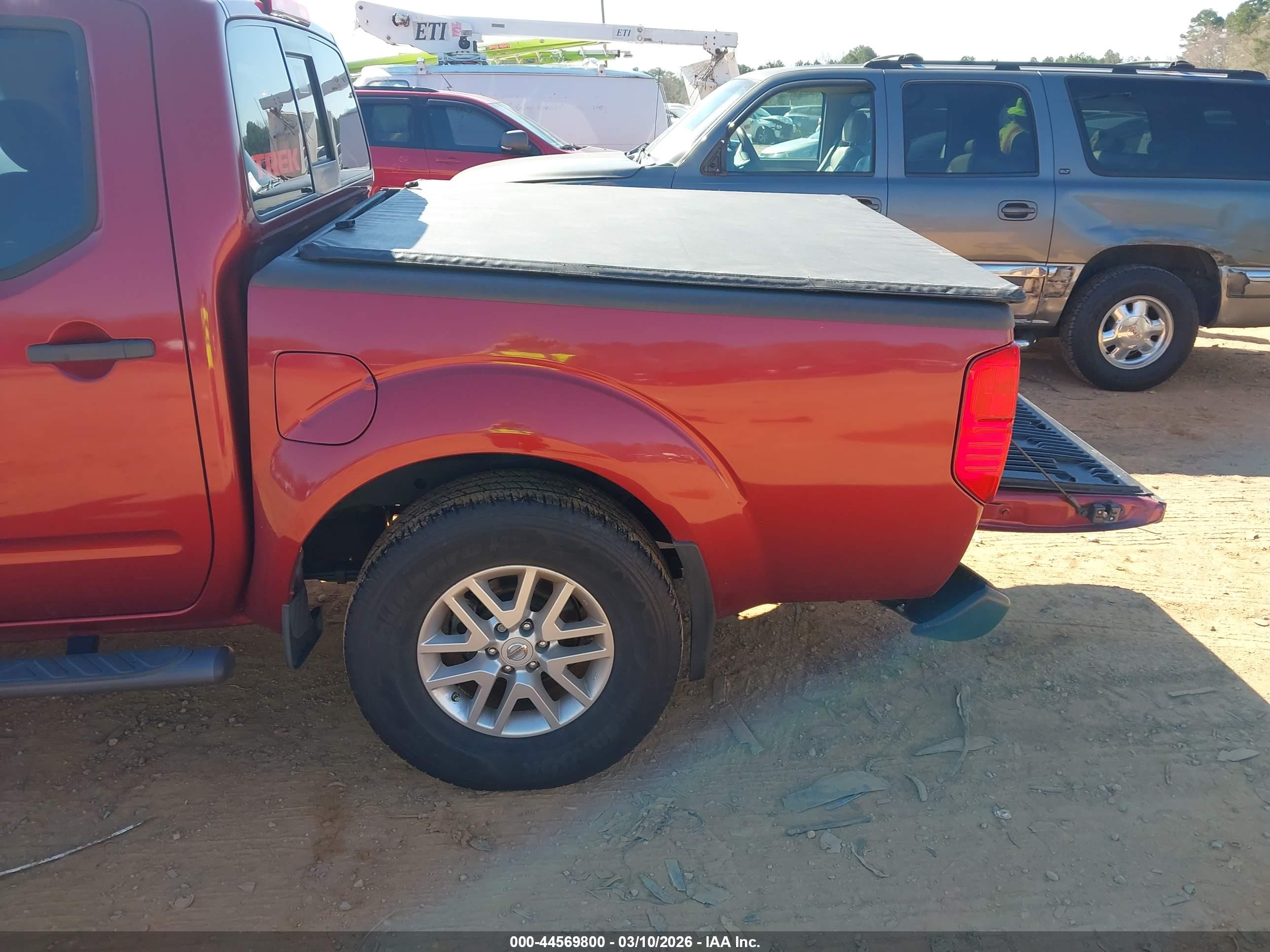 NISSAN FRONTIER image 6