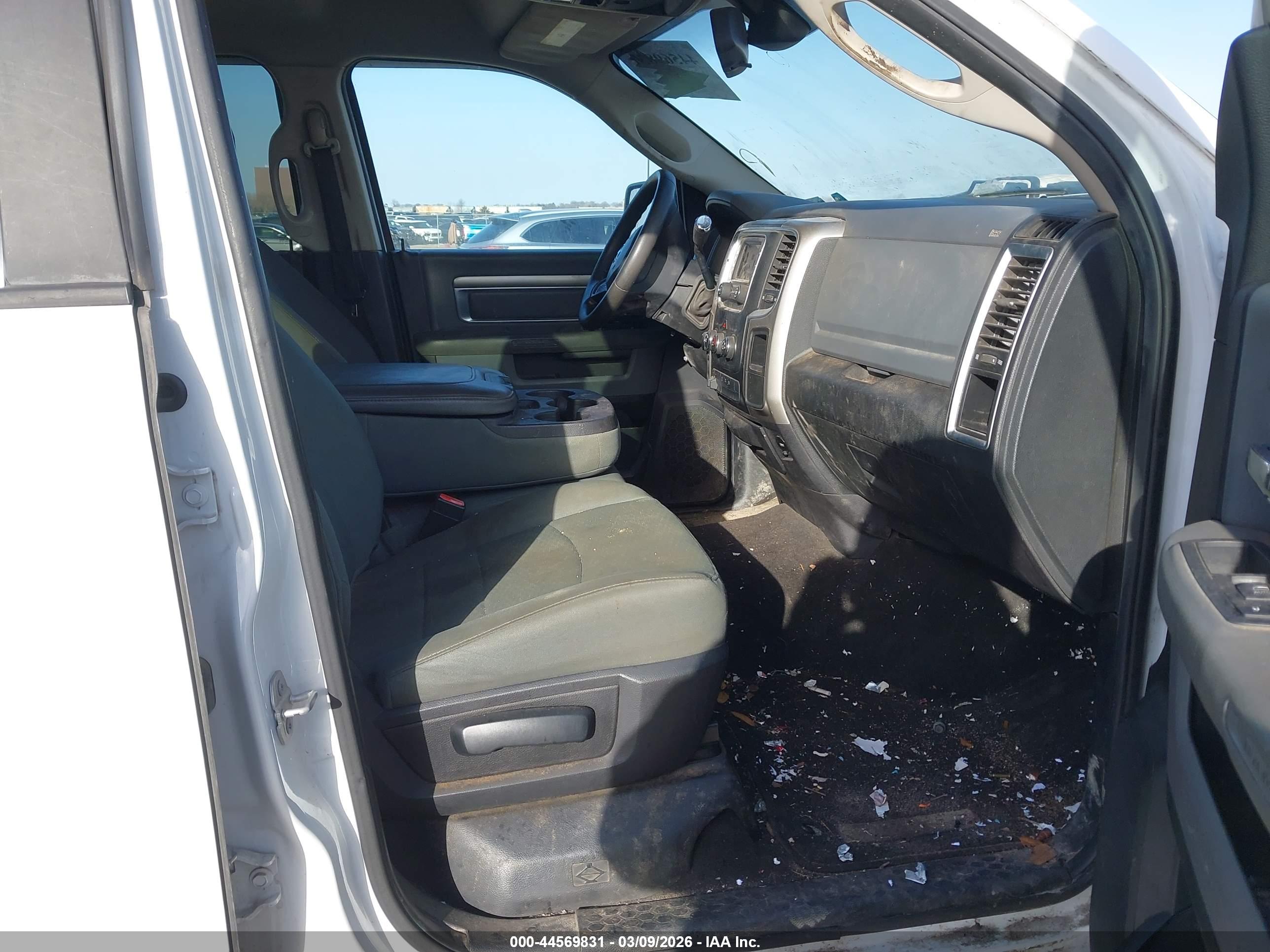 RAM 2500 image 5