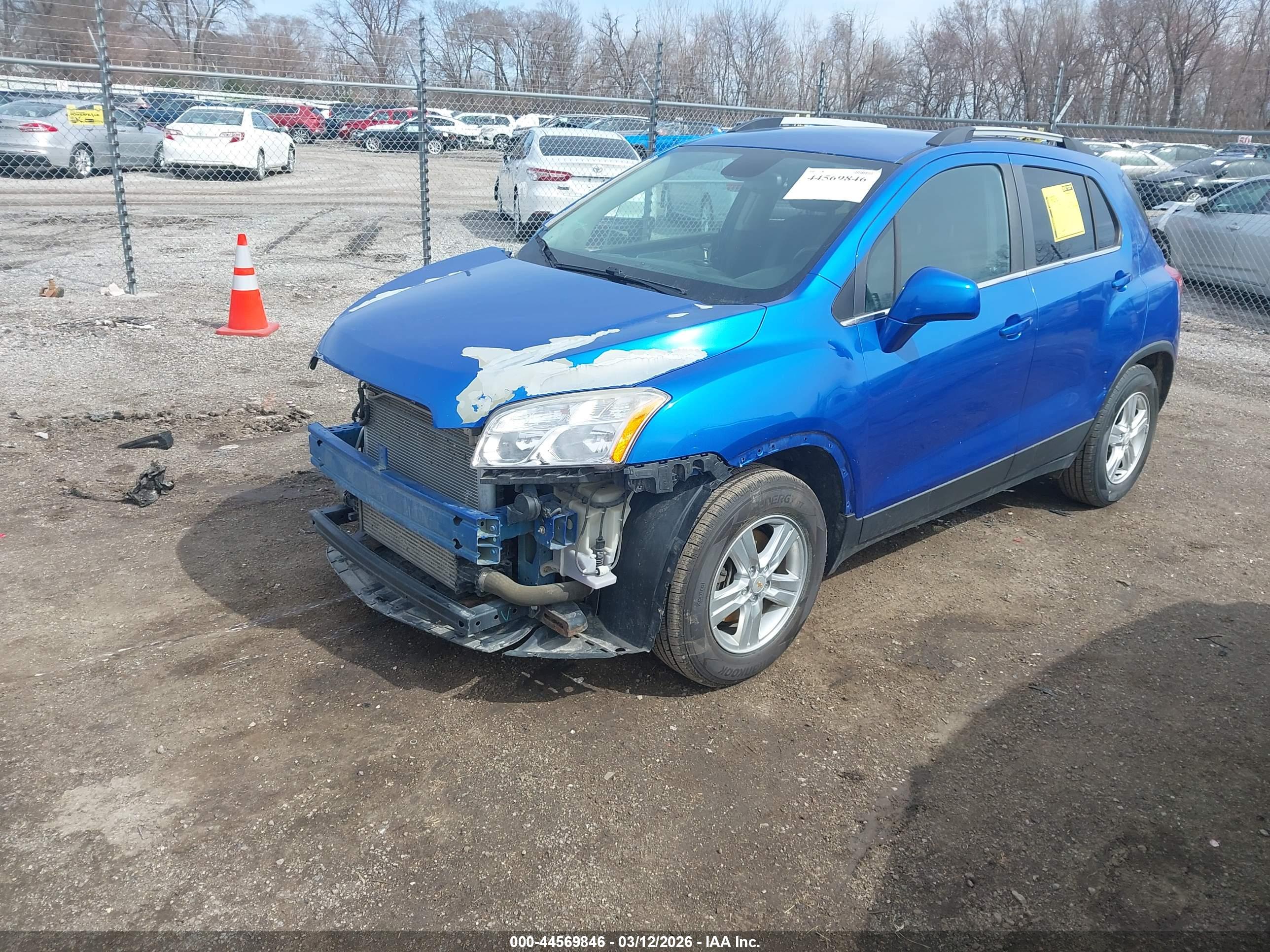 CHEVROLET TRAX image 2