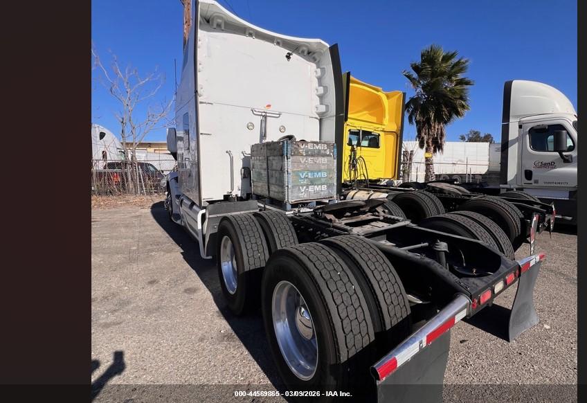 PETERBILT 579 image 3