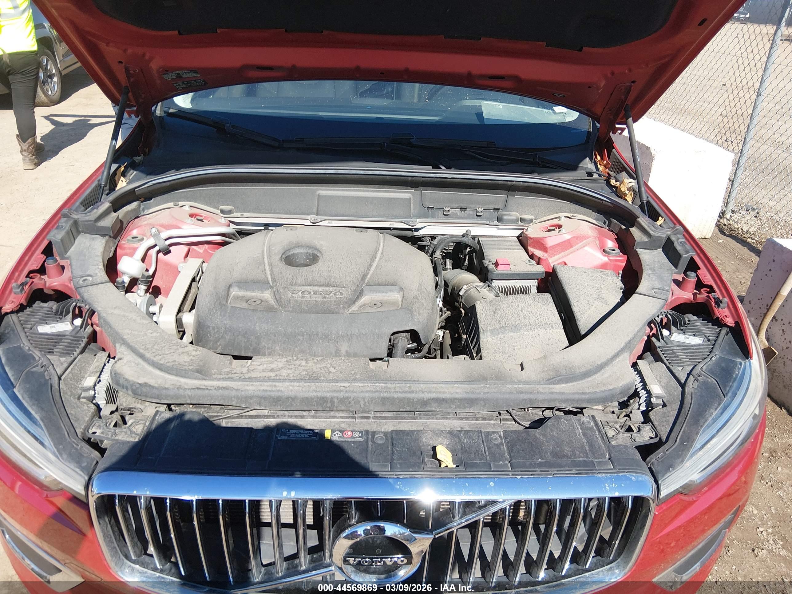 VOLVO XC60 image 10