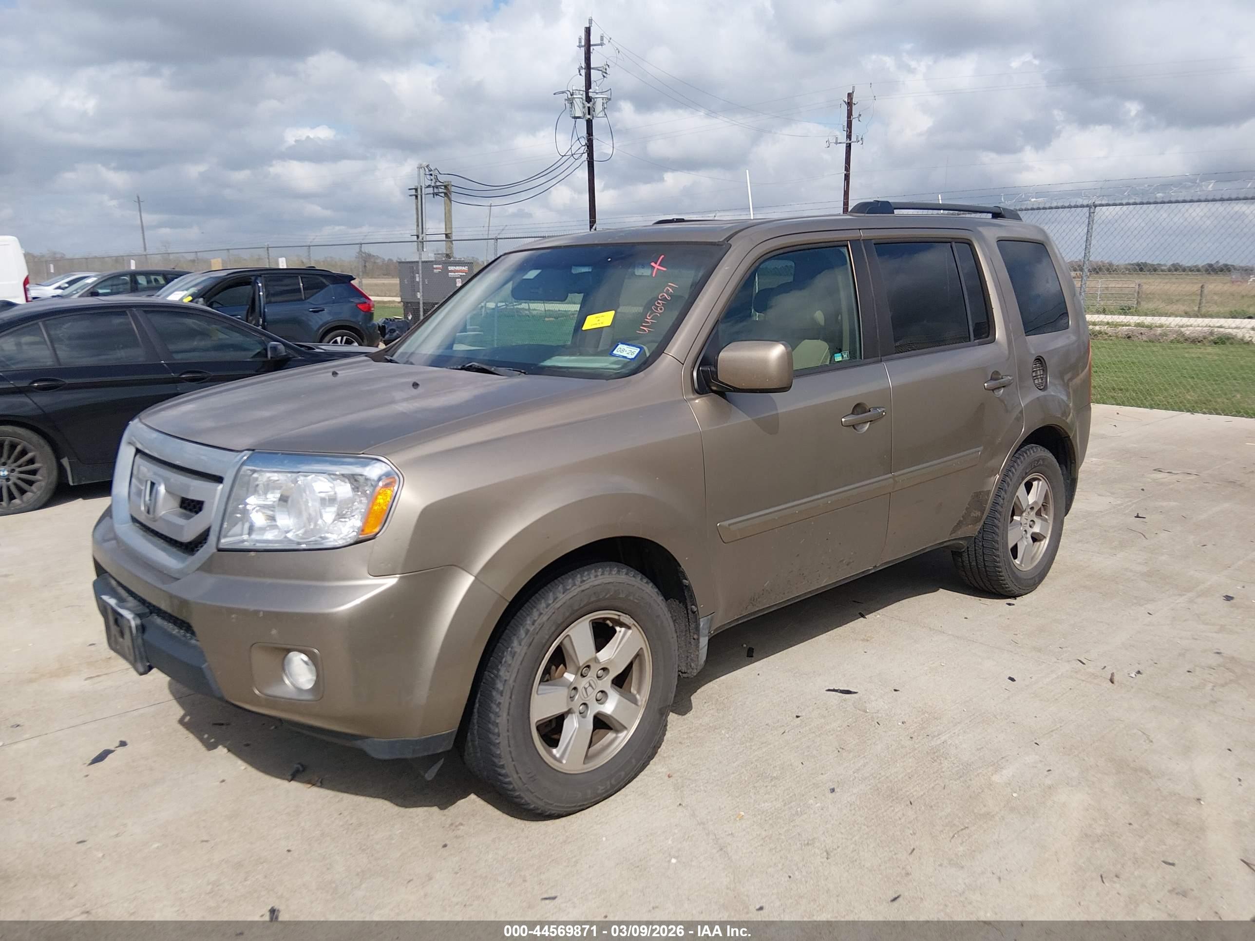 HONDA PILOT image 2