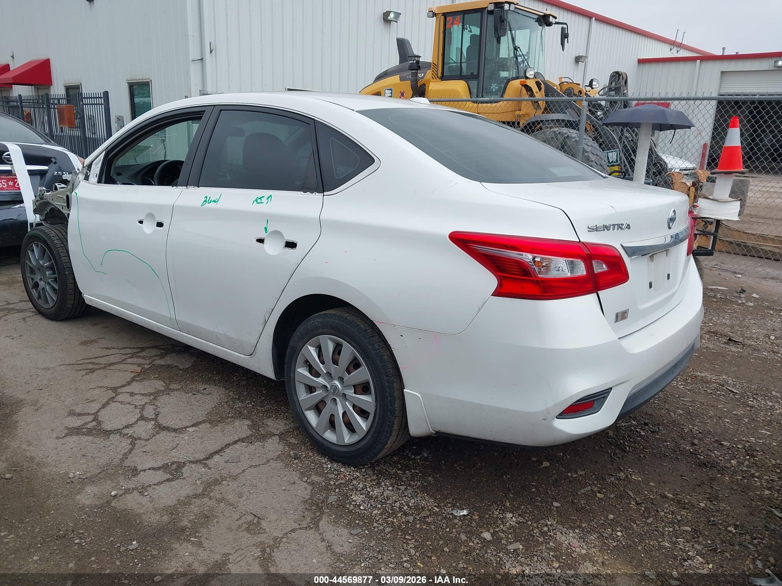 NISSAN SENTRA image 3