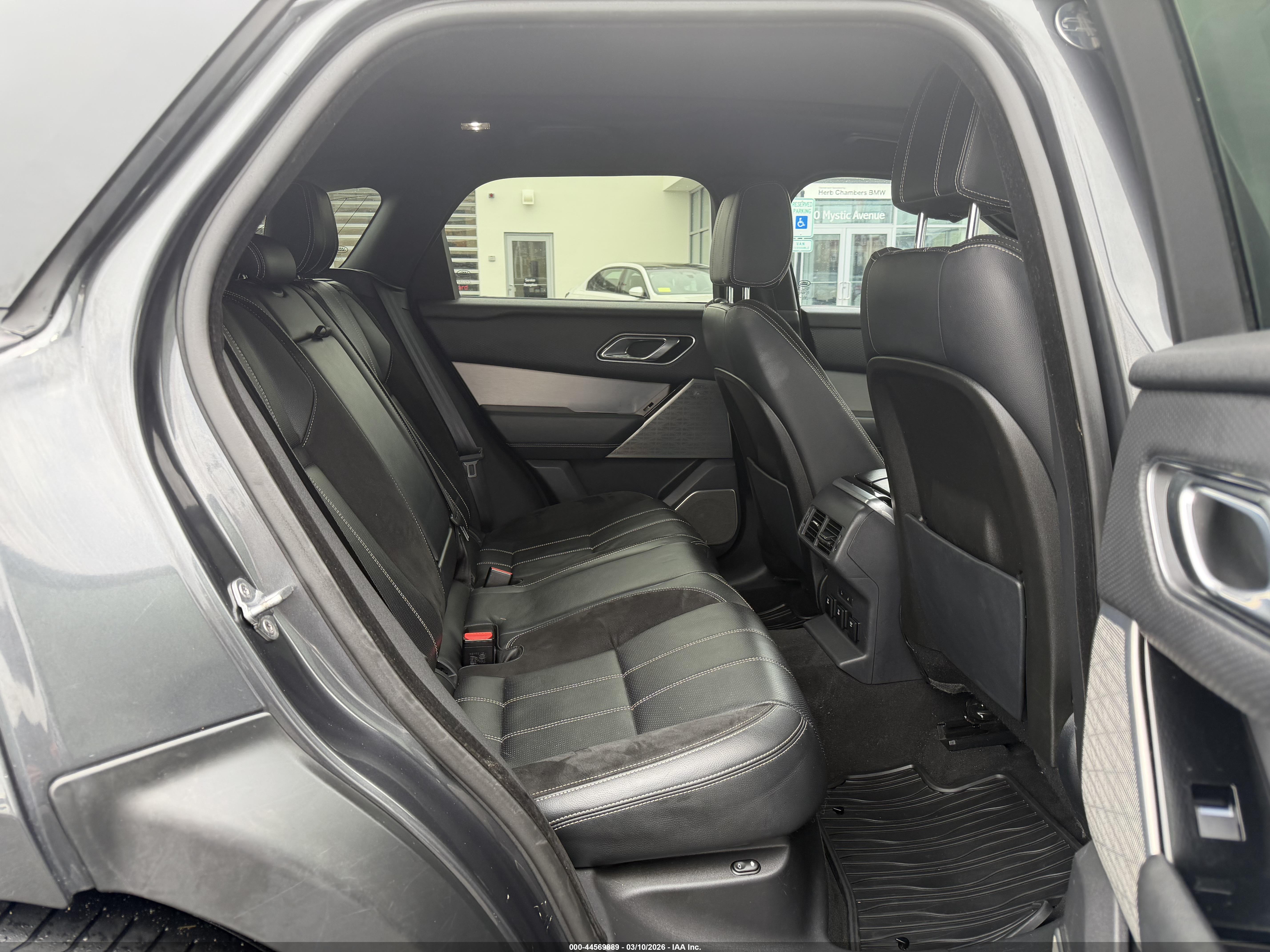 LAND ROVER image 8