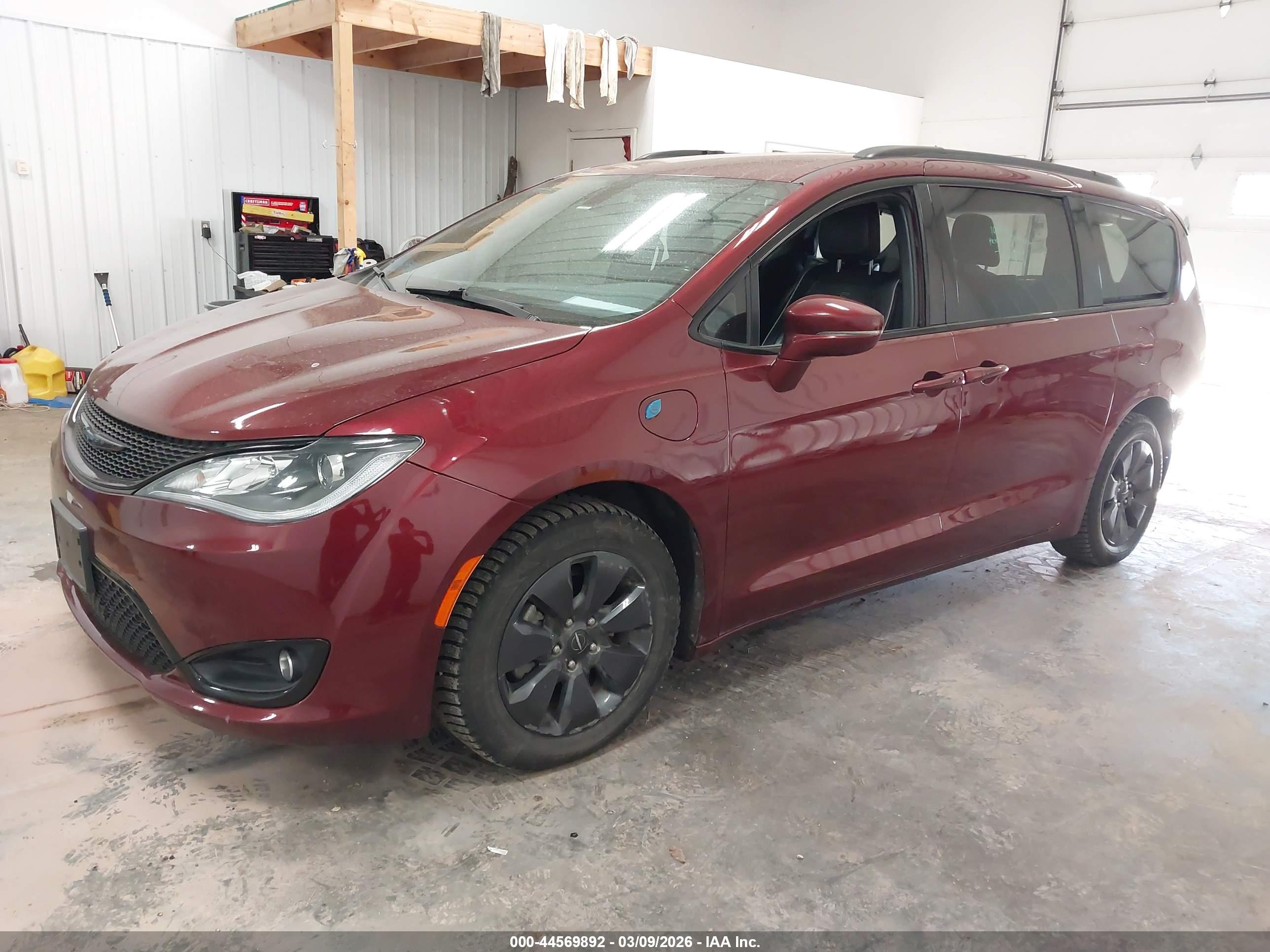CHRYSLER PACIFICA image 2