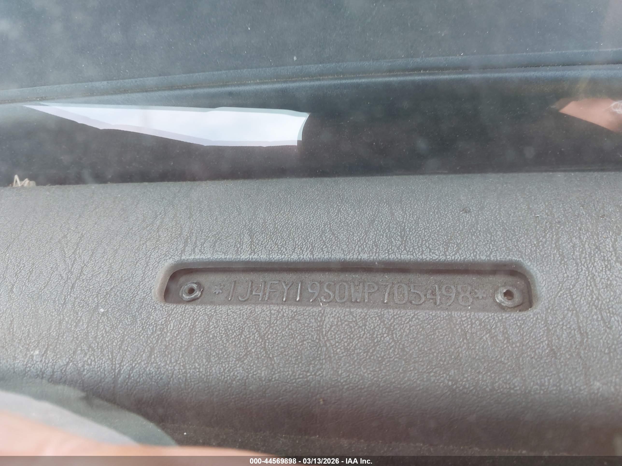 JEEP WRANGLER image 9