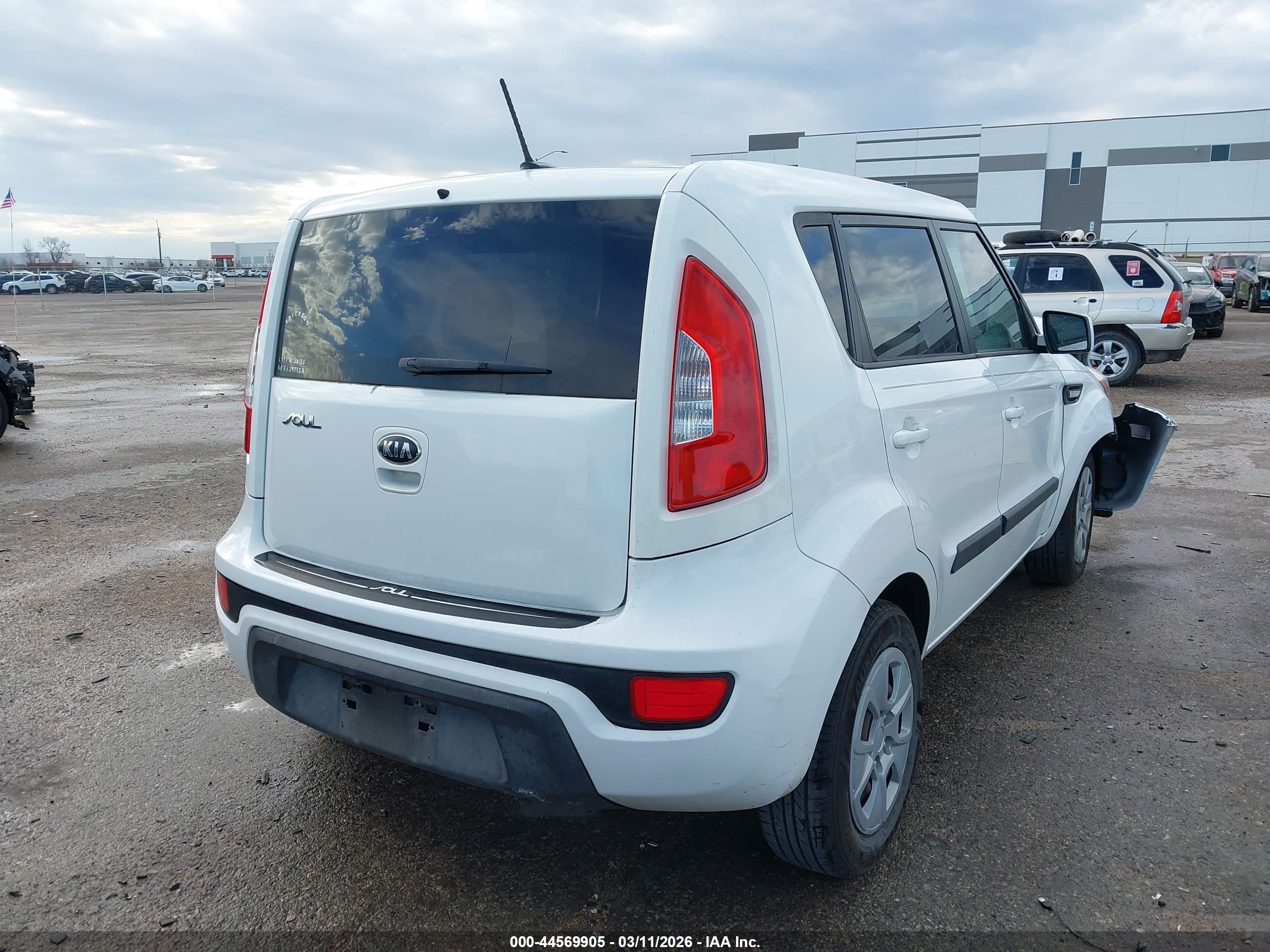KIA SOUL image 4