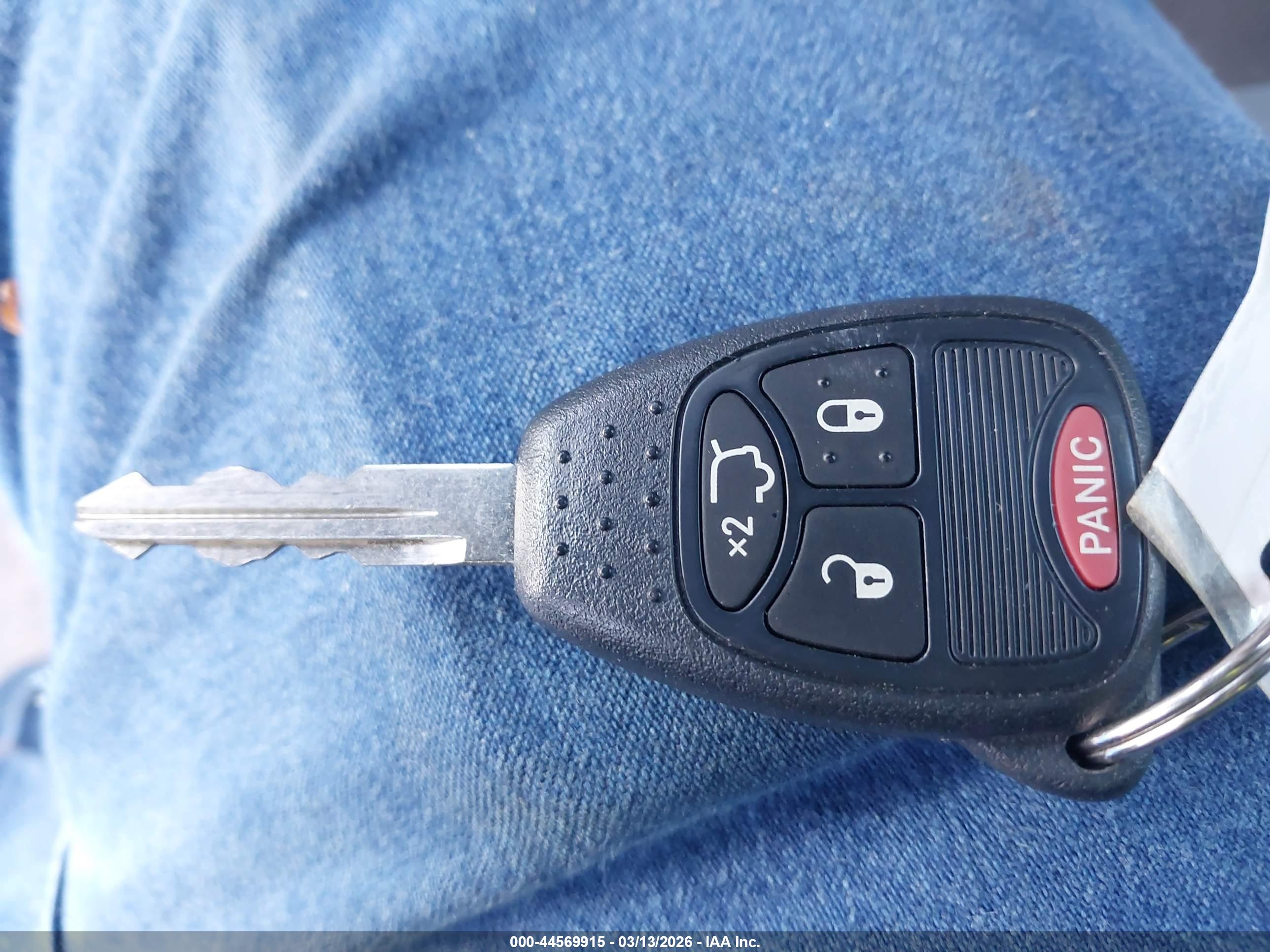 JEEP LIBERTY image 11