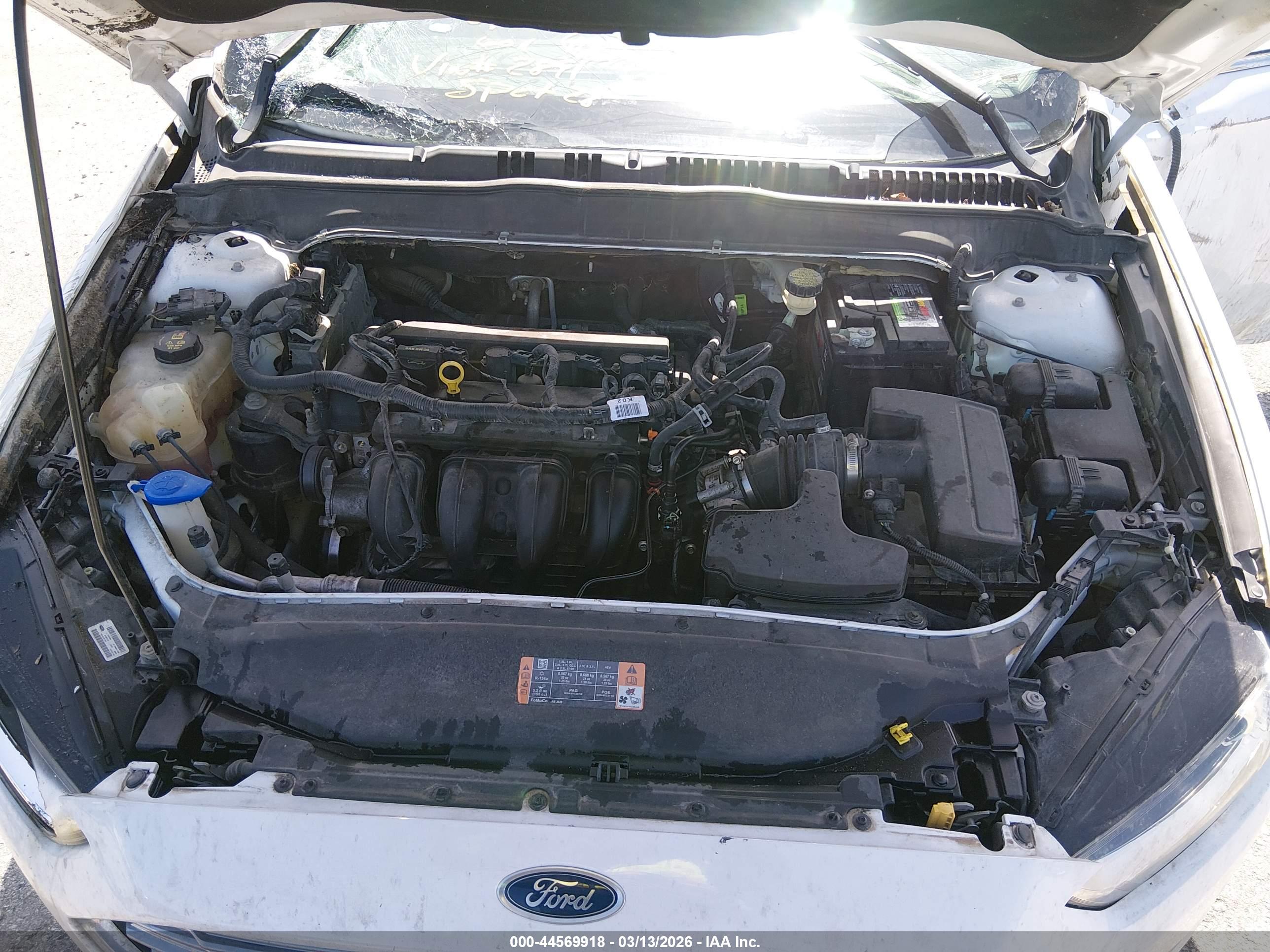 FORD FUSION image 10