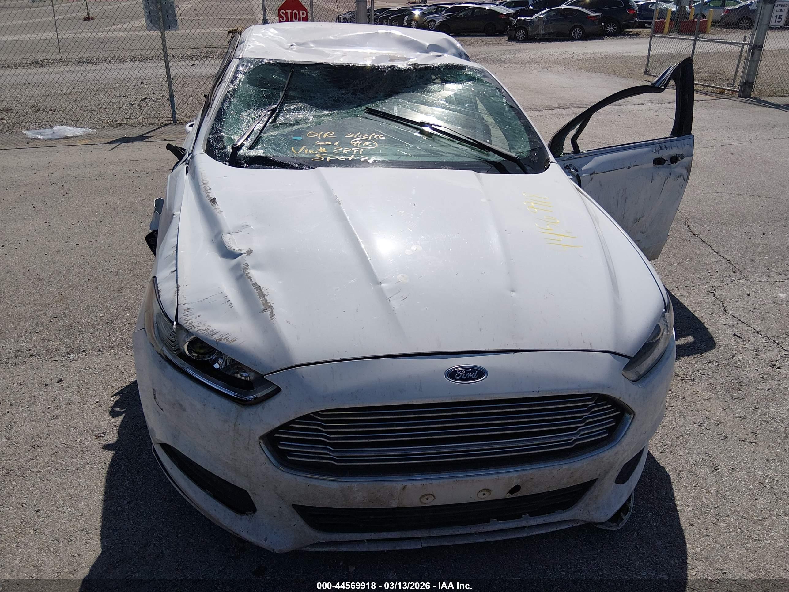 FORD FUSION image 6