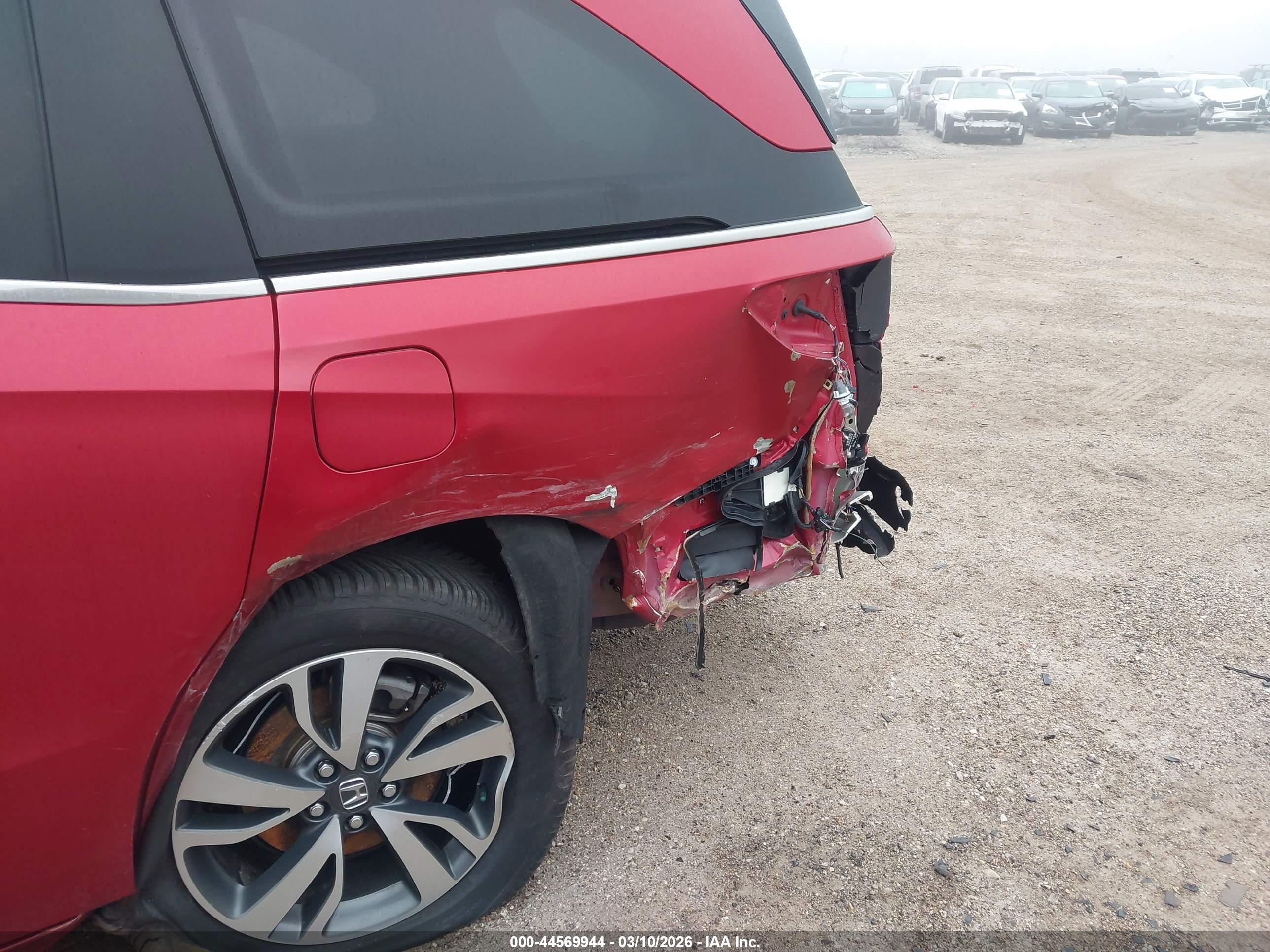 HONDA ODYSSEY image 6
