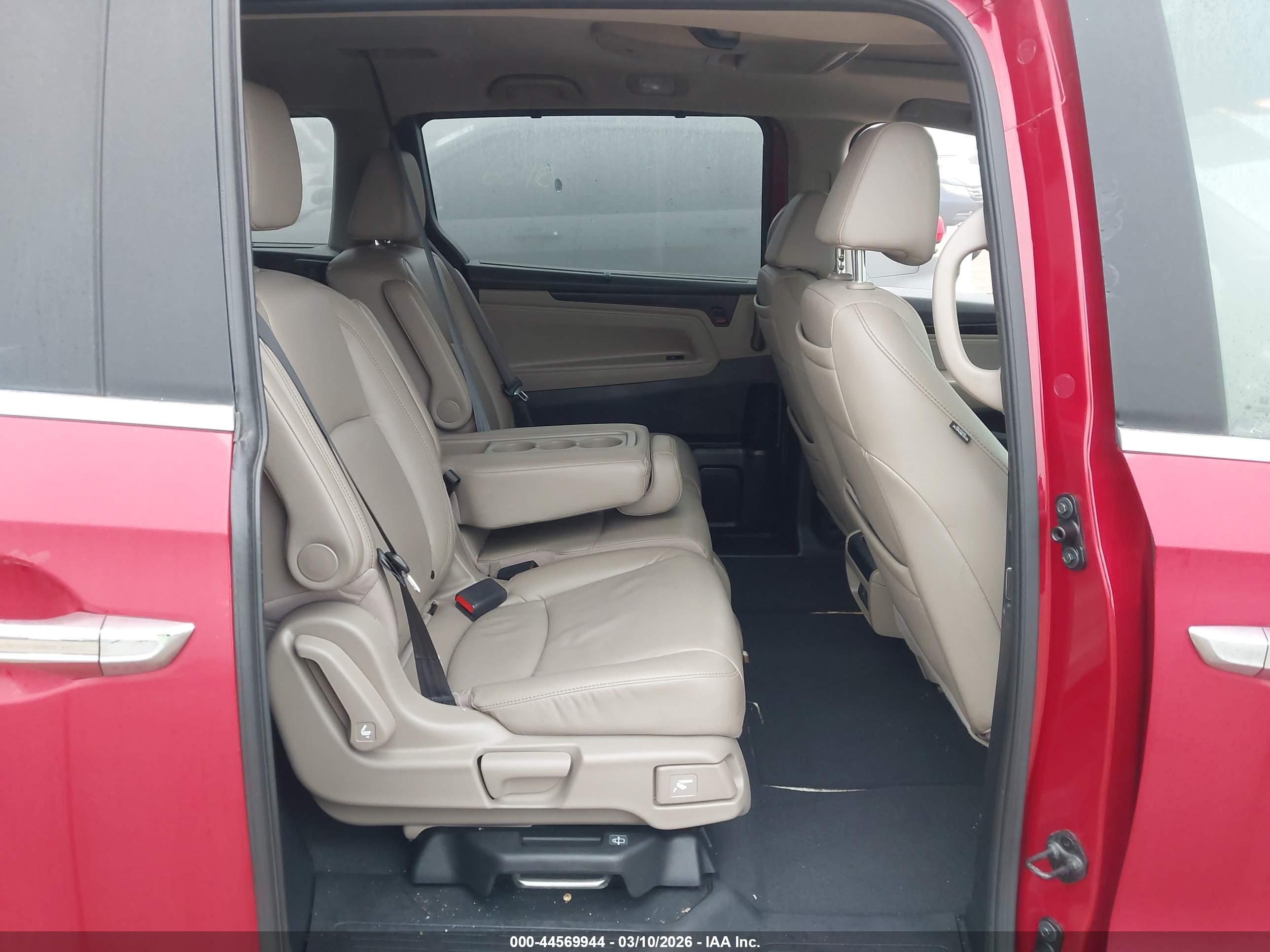 HONDA ODYSSEY image 8