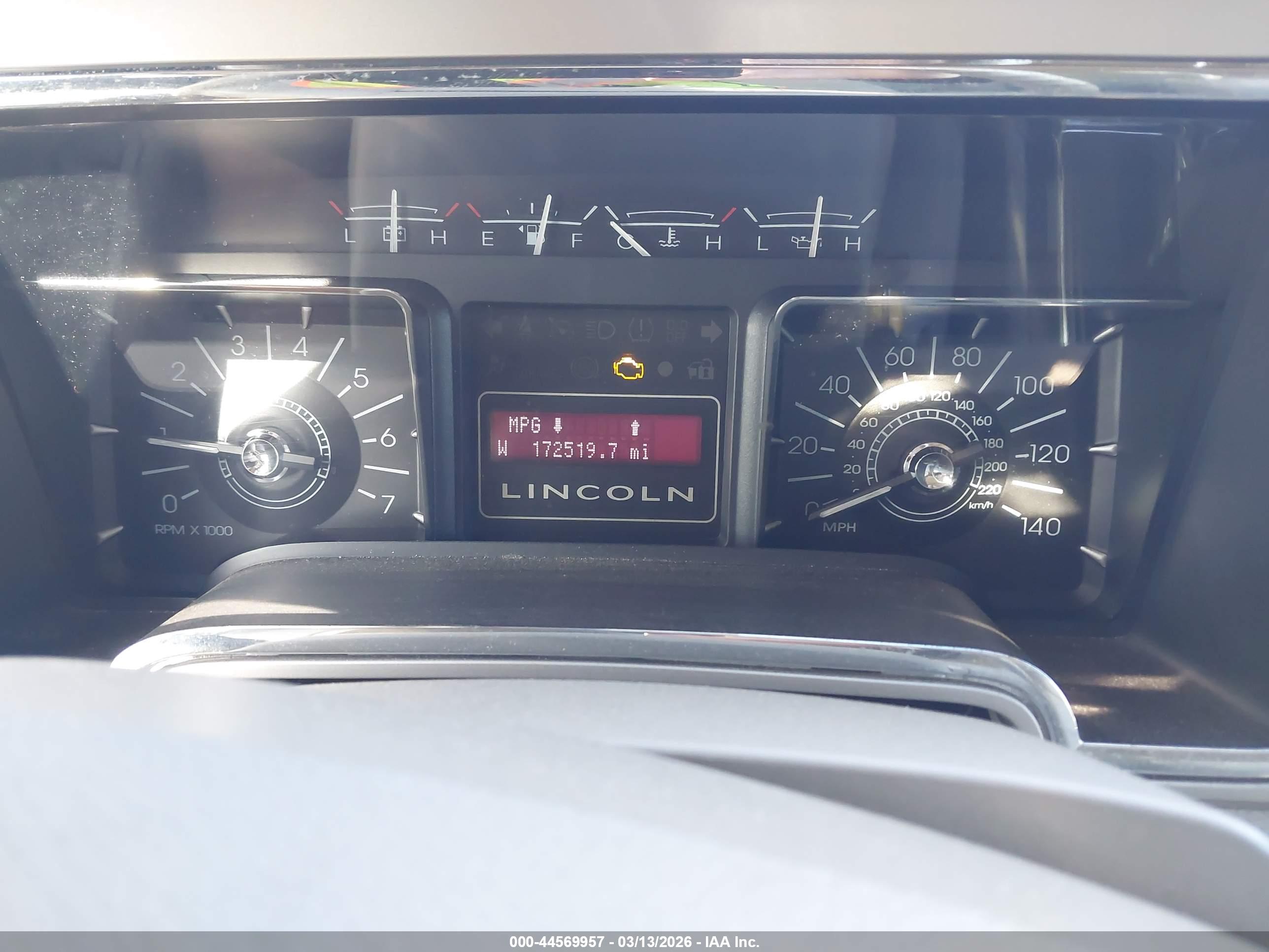 LINCOLN NAVIGATOR image 7