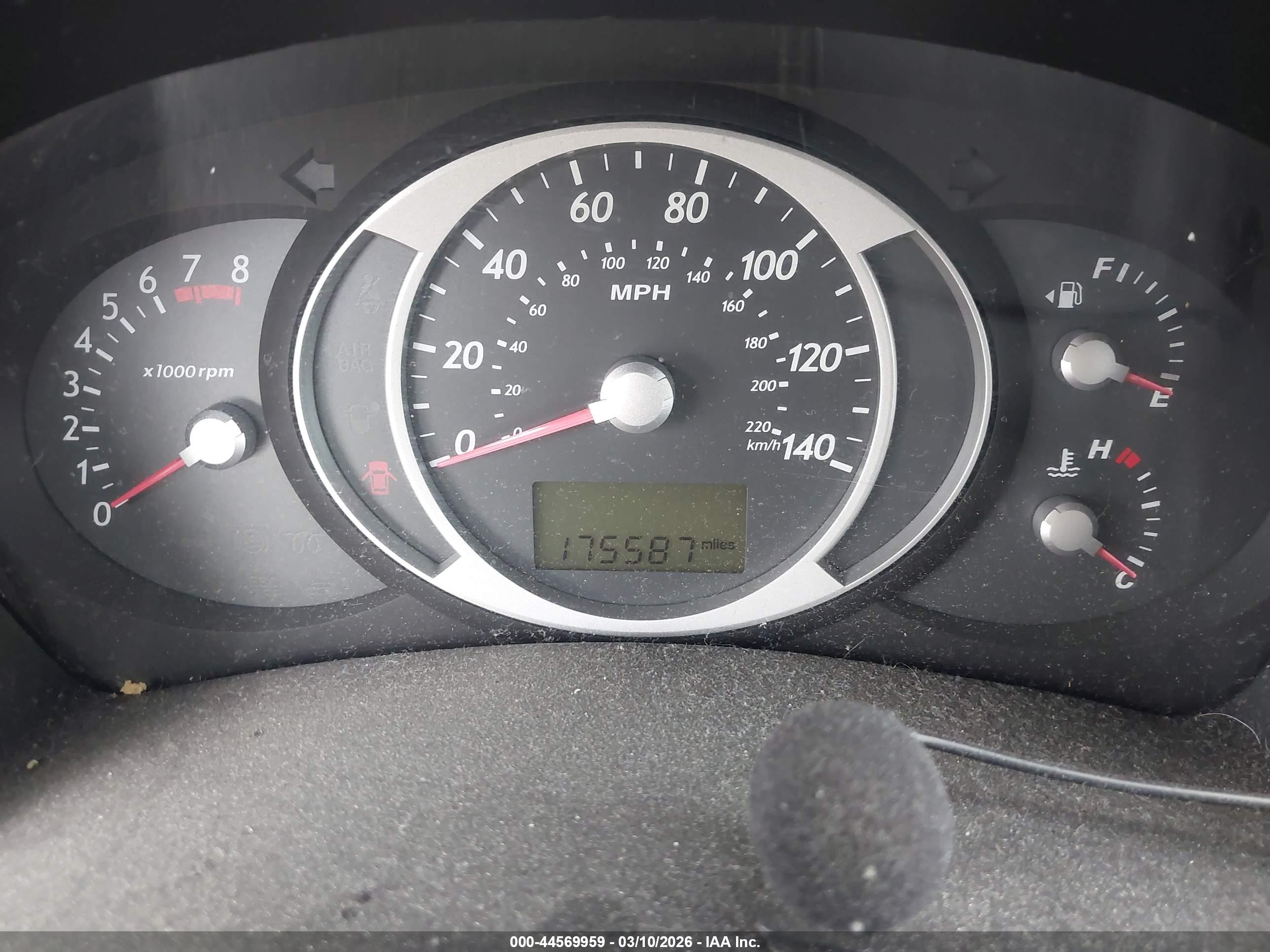 HYUNDAI TUCSON image 7