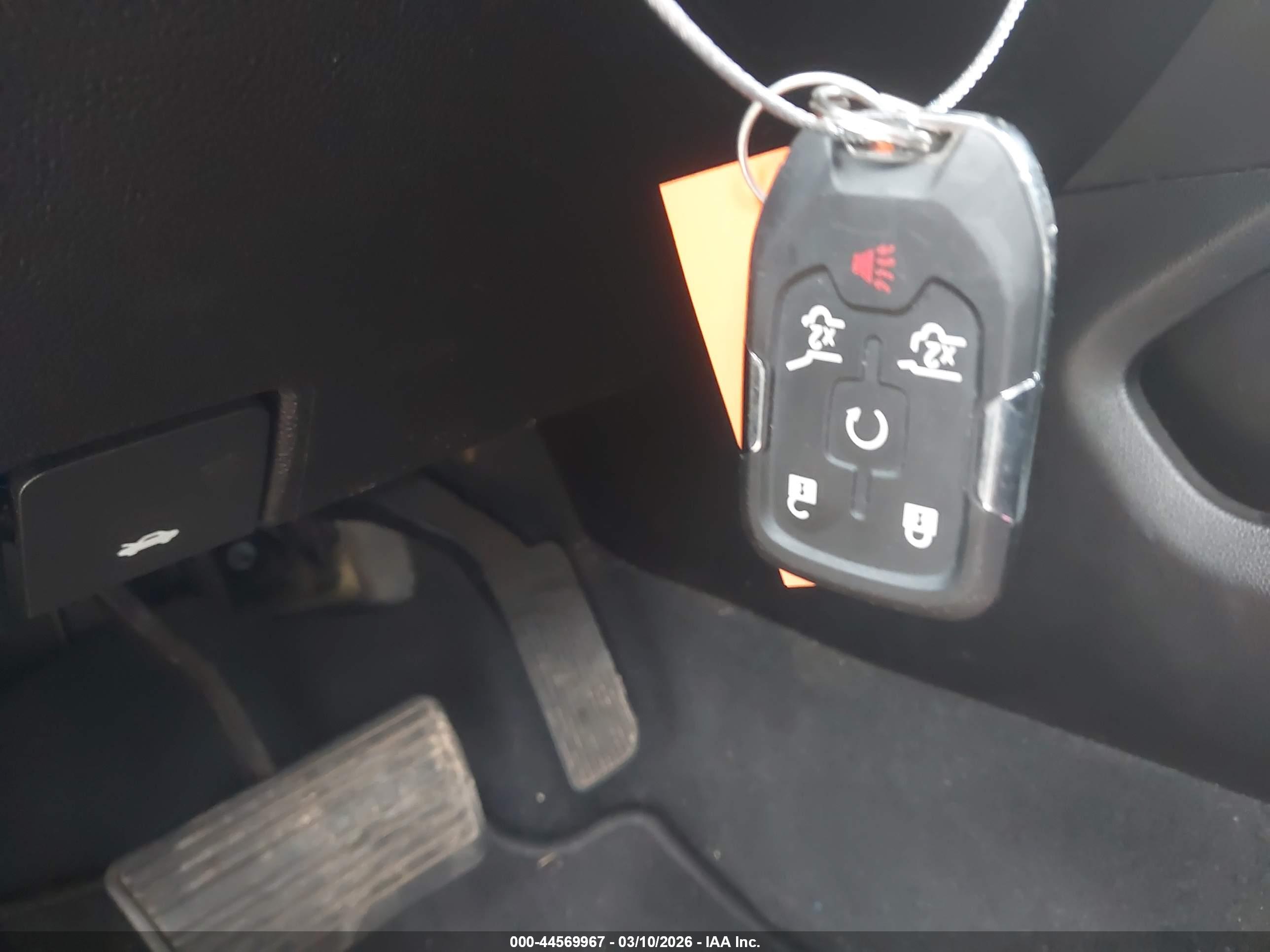 GMC YUKON image 11