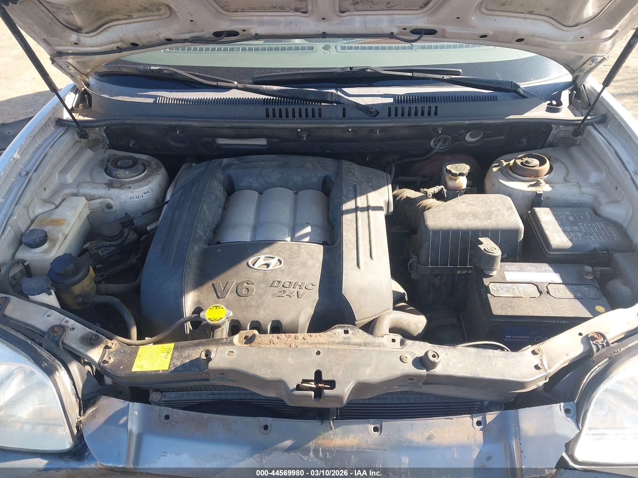 HYUNDAI SANTA image 10