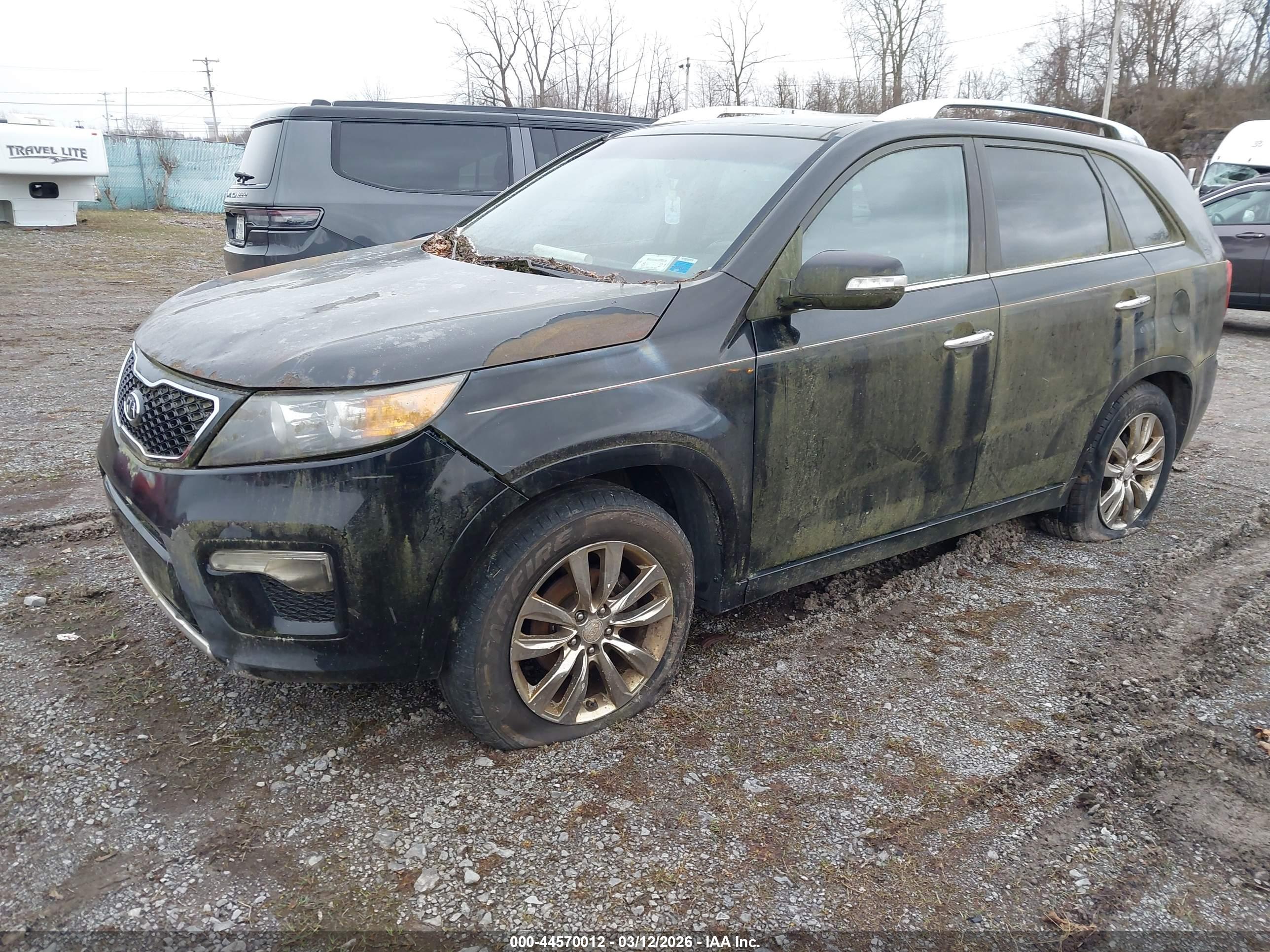 KIA SORENTO image 2