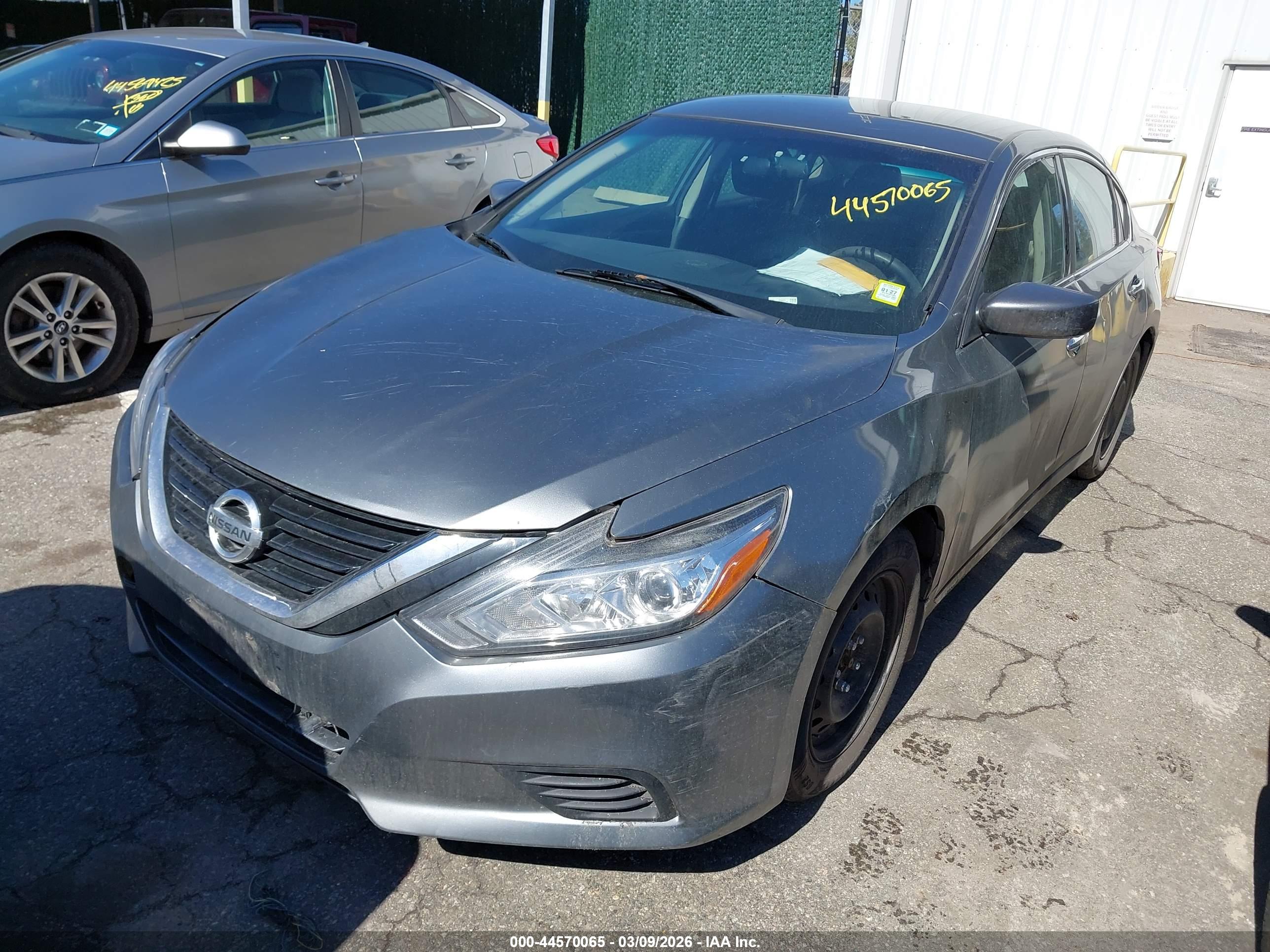 NISSAN ALTIMA image 2
