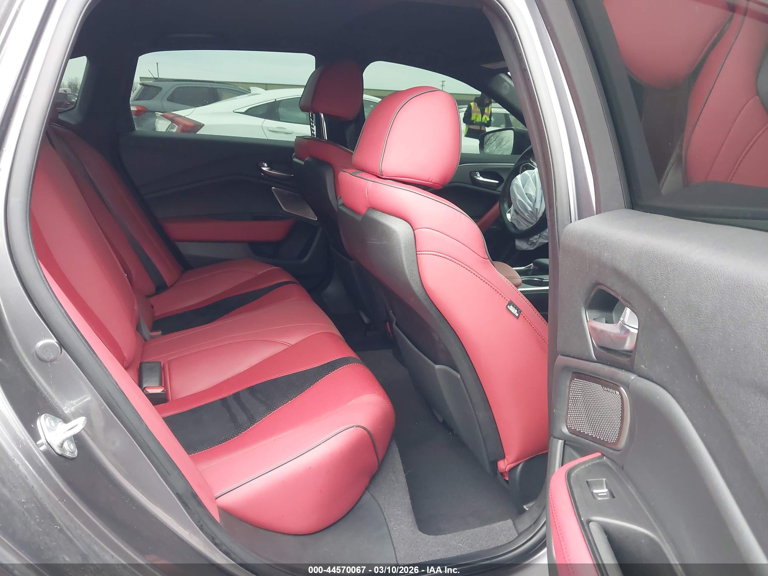 ACURA TLX image 8