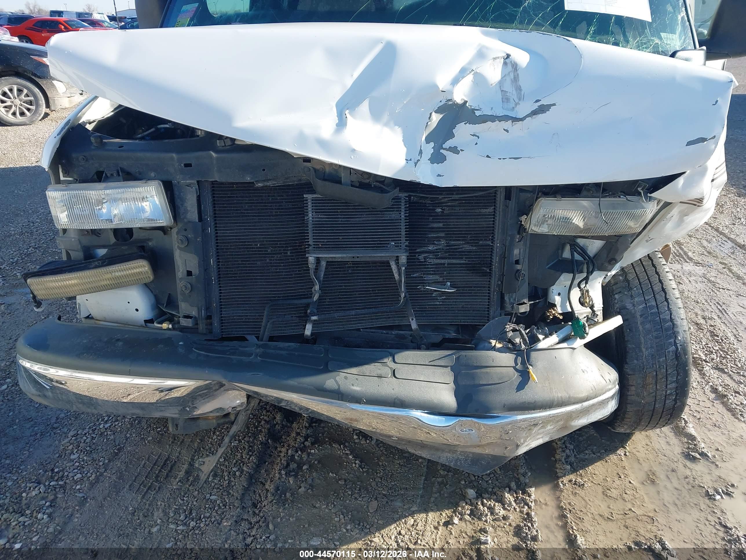 CHEVROLET EXPRESS image 6