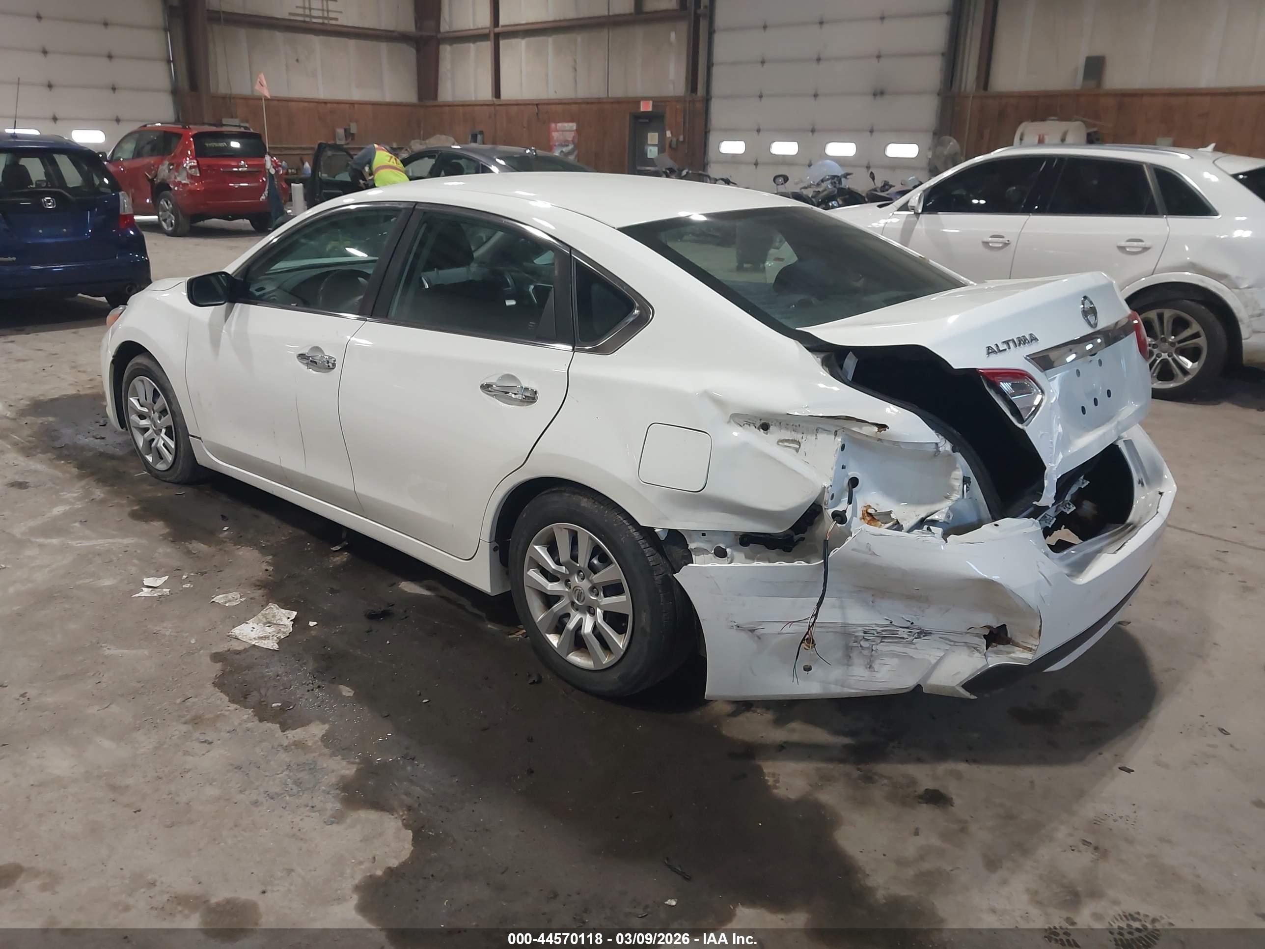 NISSAN ALTIMA image 3