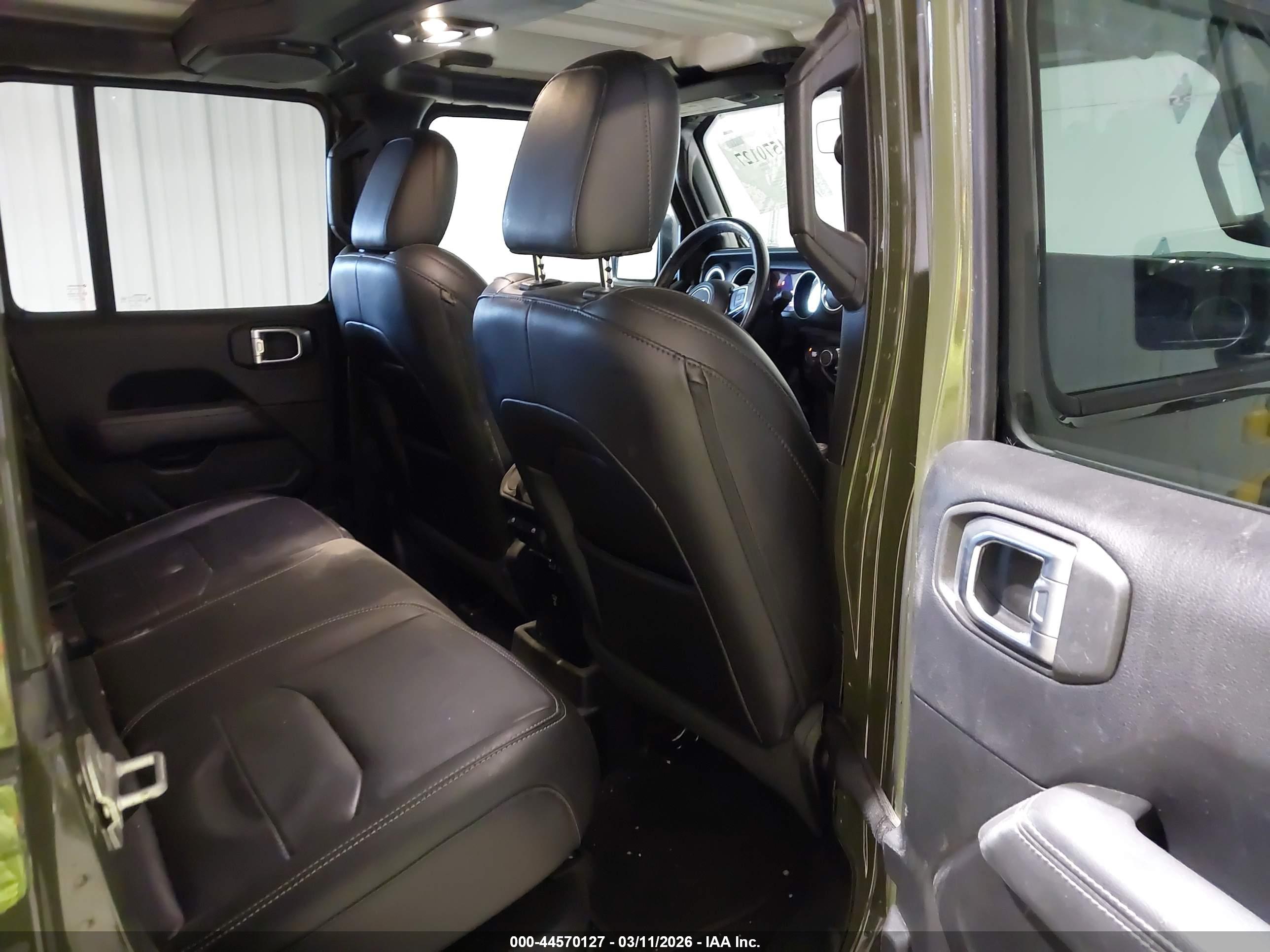 JEEP WRANGLER image 8