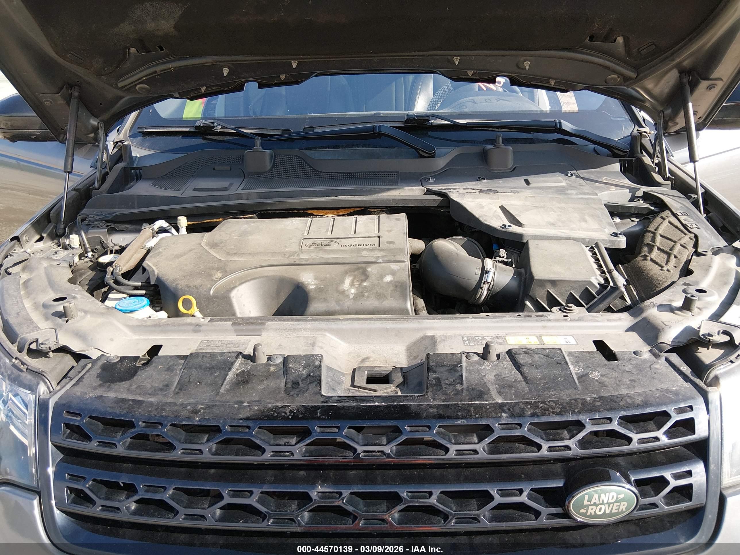 LAND ROVER image 10