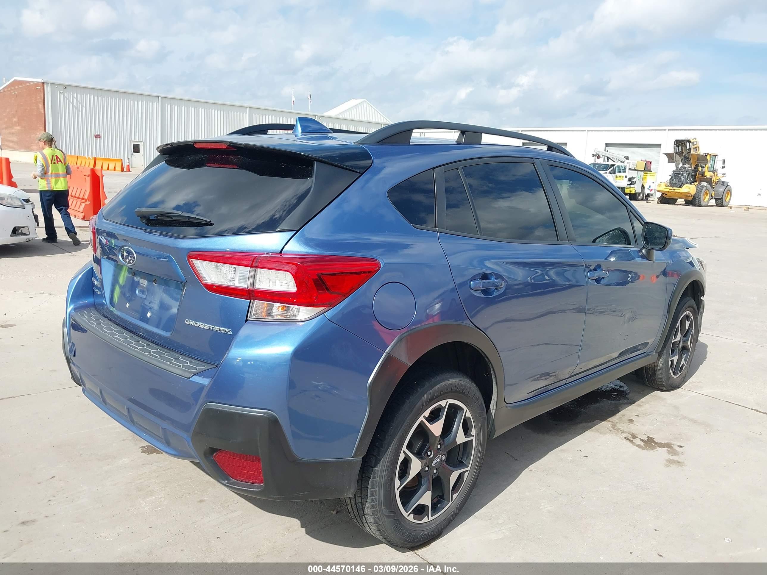 SUBARU CROSSTREK image 4